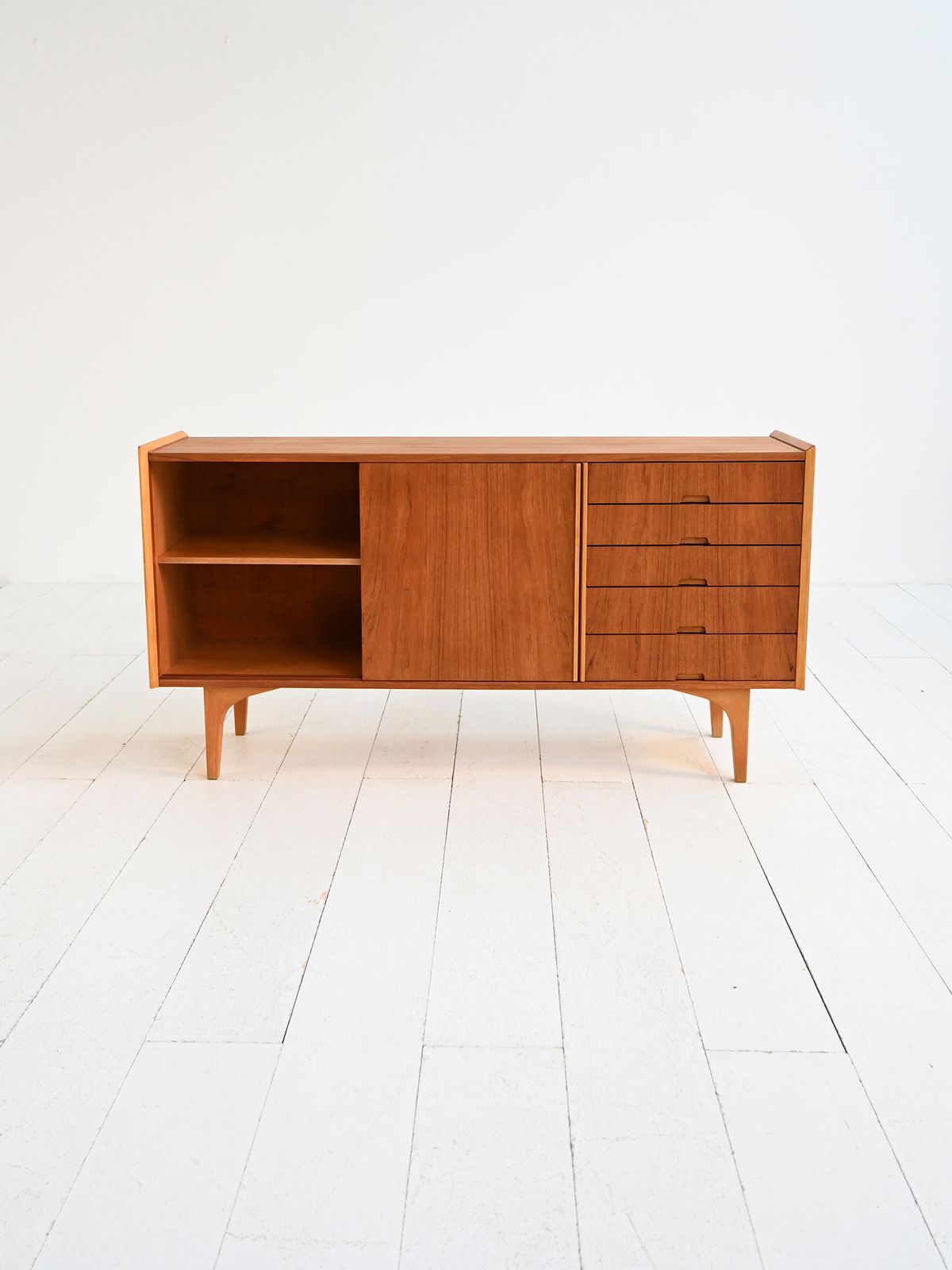Scandinavisch Teakhouten Dressoir Met Grenen, Ca. Jaren 1960 photo Meubels