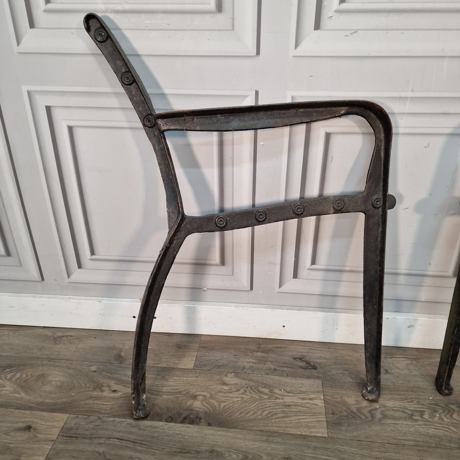 Pair Vintage Cast Iron Bench Ends Victorian Style Garden Seat Supports Frames photo Garden Furniture