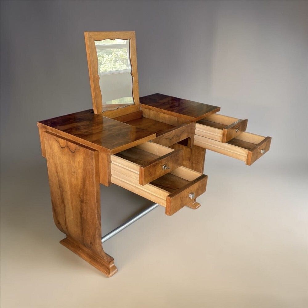 Art Deco  Dressing Table photo vinterior
