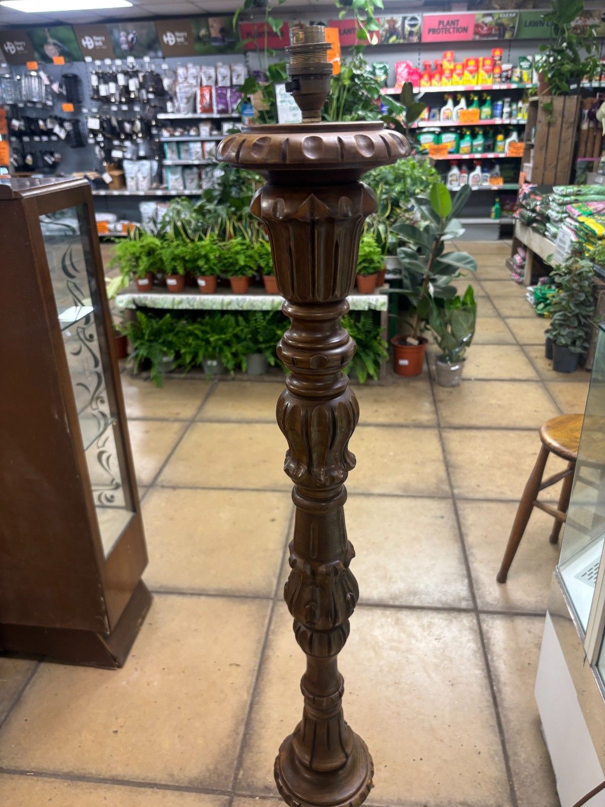 photo furniture Antique Victorian Walnut Carved Floor Lamp Working Order