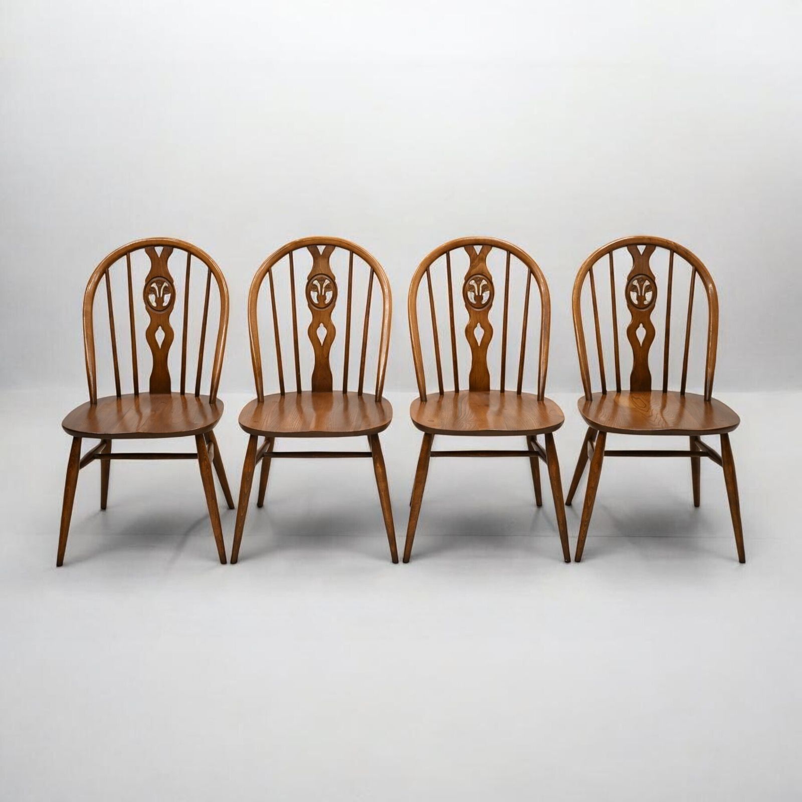 4 Ercol Fleur De Lys Bow Back Kitchen/Dining Chairs Model 878 Free Uk Delivery