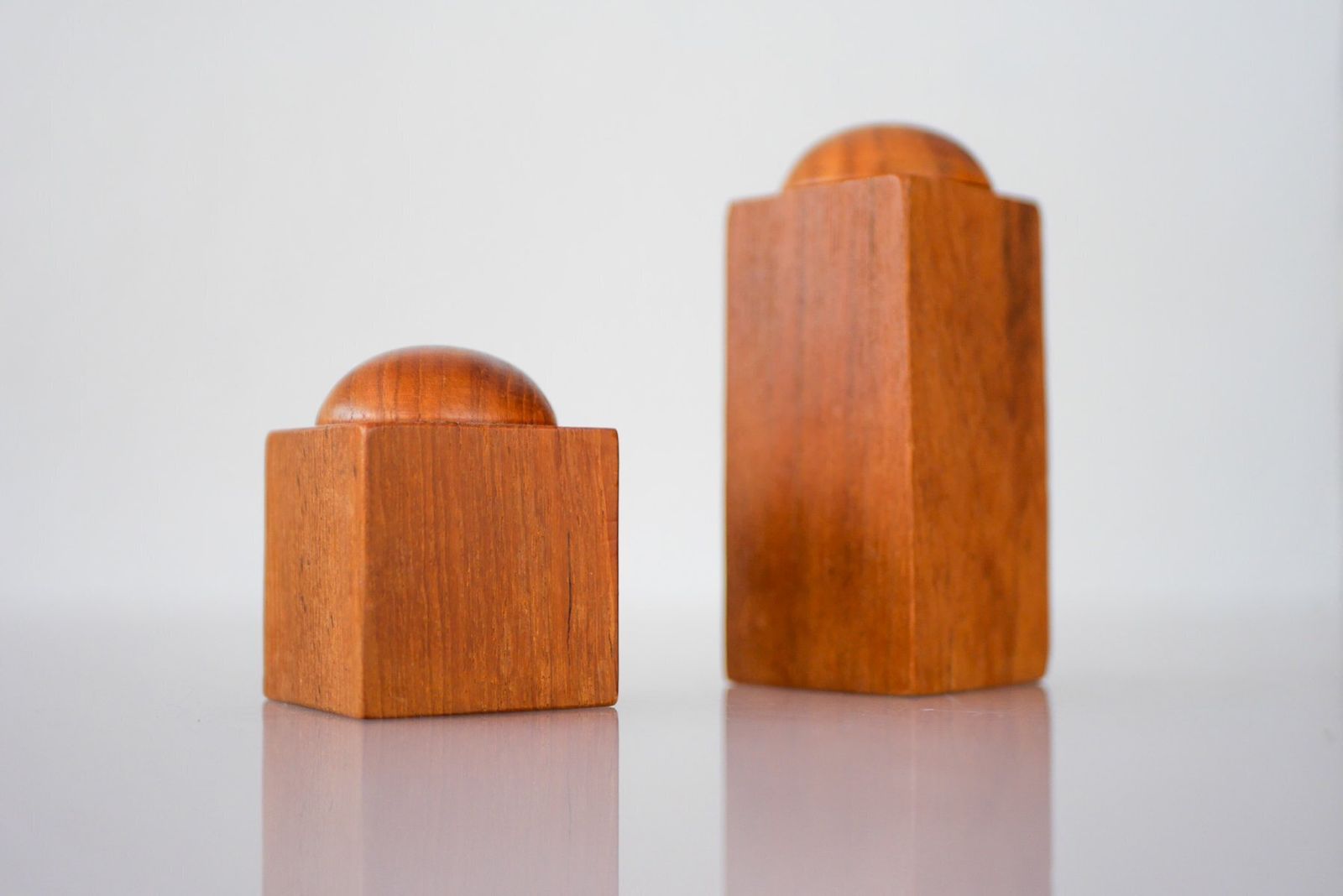 Ensemble salière et poivrière en teck mid-century modern danois, lot de 2 photo 251.0