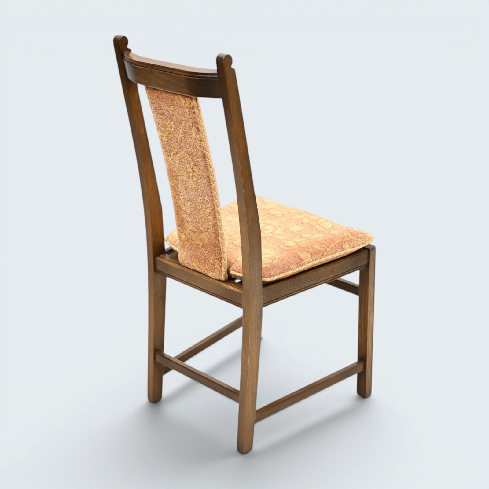 photo furniture 6 Ercol Dining Chairs Including 2 Carvers Golden Dawn Baluster Free U* Delivery