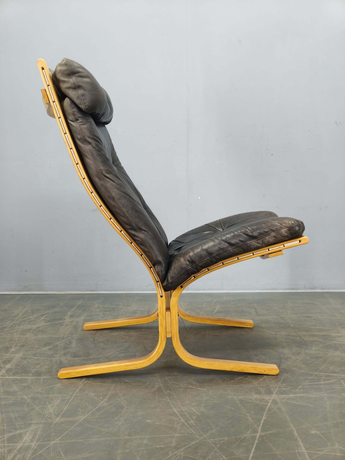 photo buy Ingmar Relling Siesta Lounge Chair in leer, Noorwegen, jaren 1970