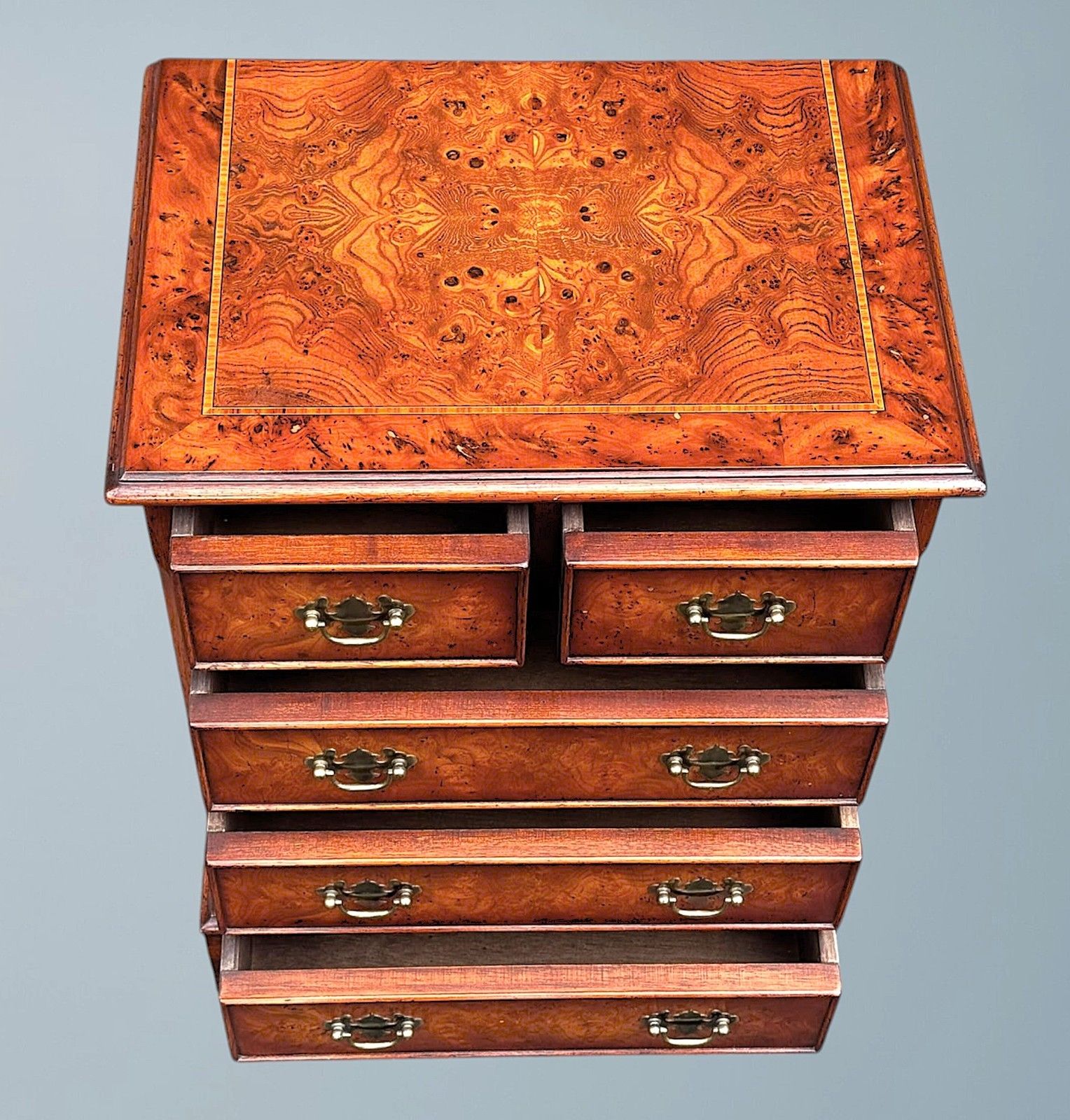 Small Figured Walnut Chest Of Drawers photo vinterior