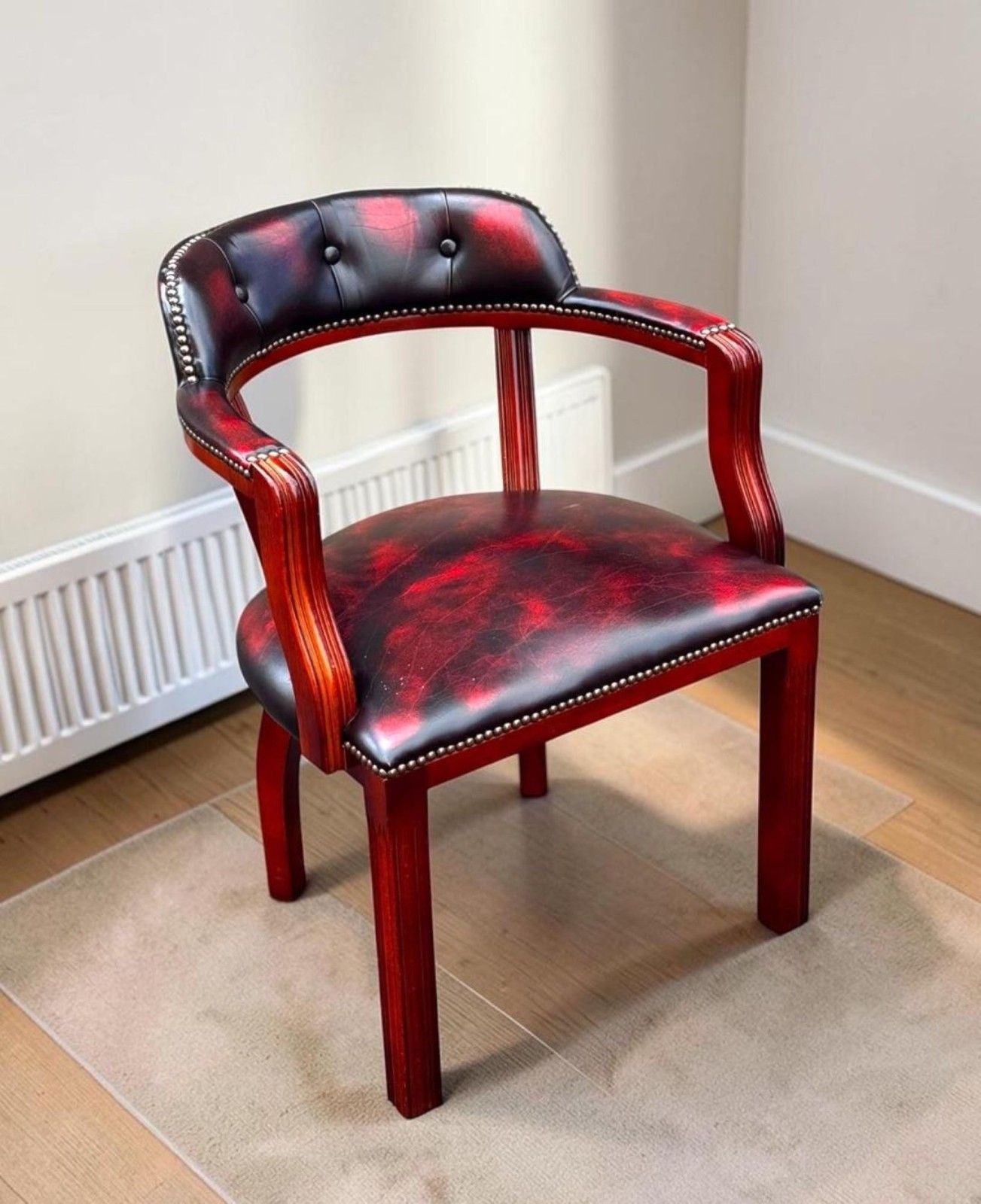 Leather Chesterfield Court Chair / Leather Office Chair