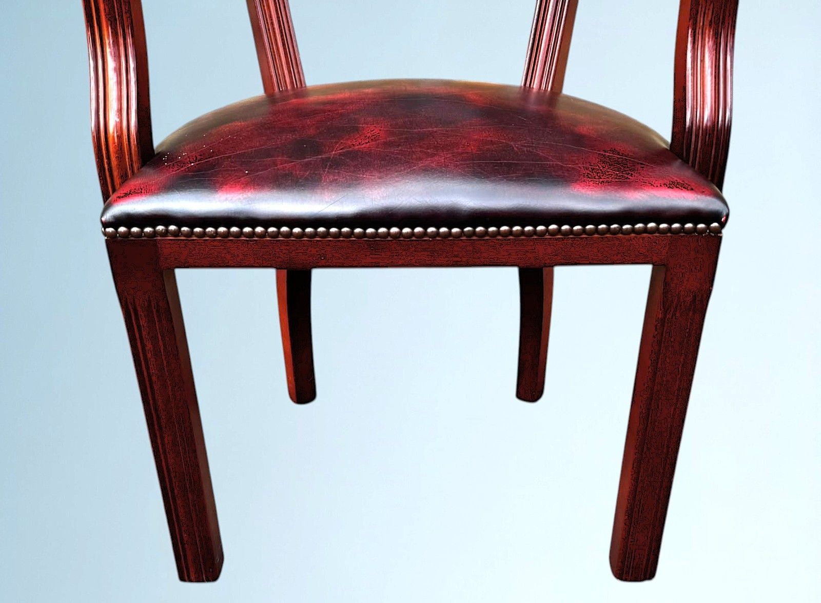 photo vinterior Leather Chesterfield Court Chair / Leather Office Chair