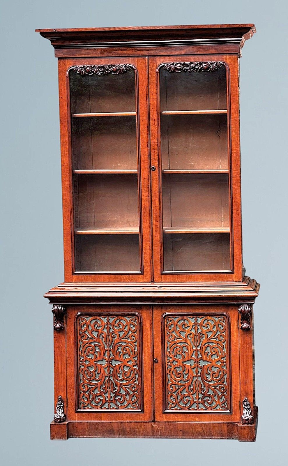A Large Impressive Victorian Figured Mahogany Bookcase photo vinterior