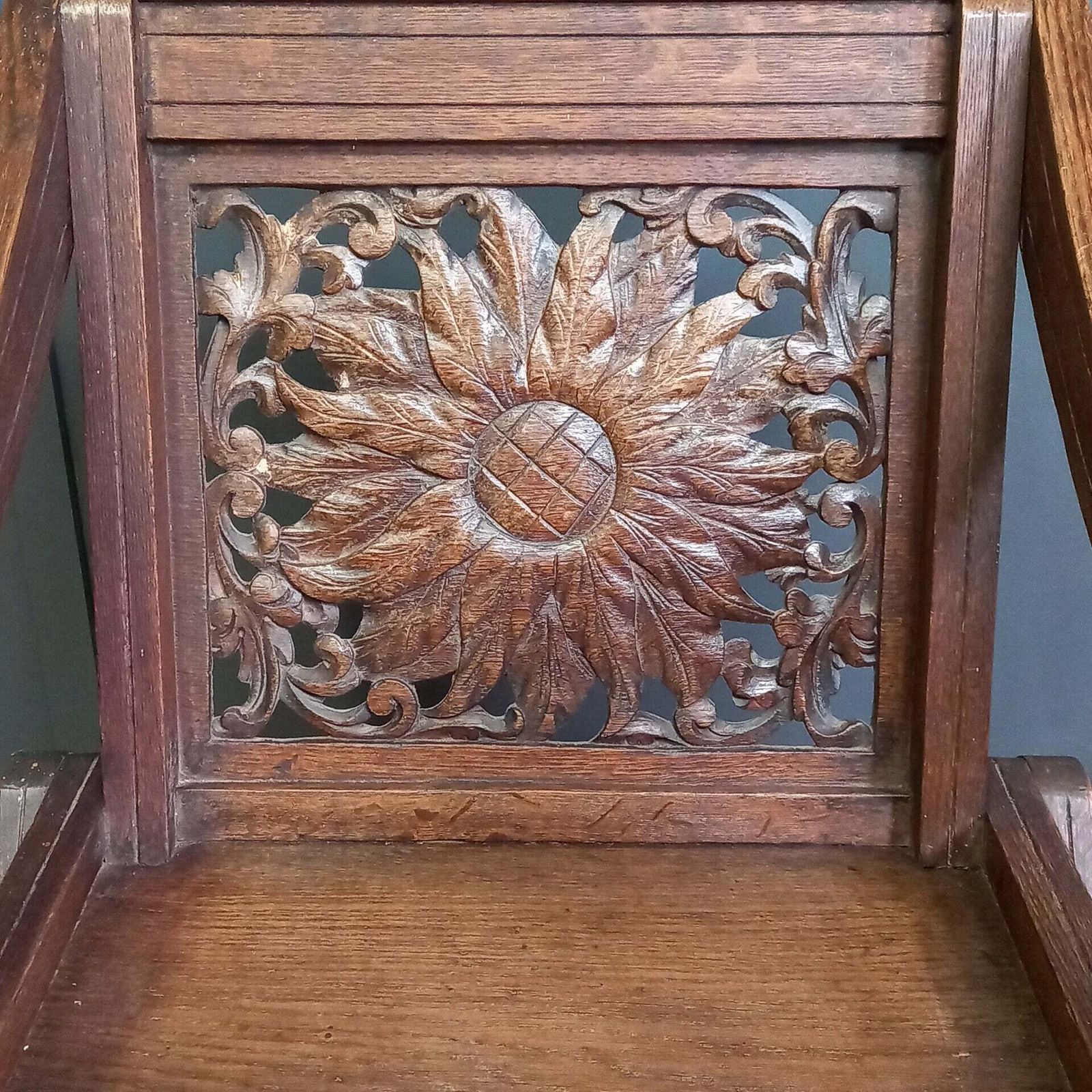 photo for sale Antique Glastonbury Priest's Chair