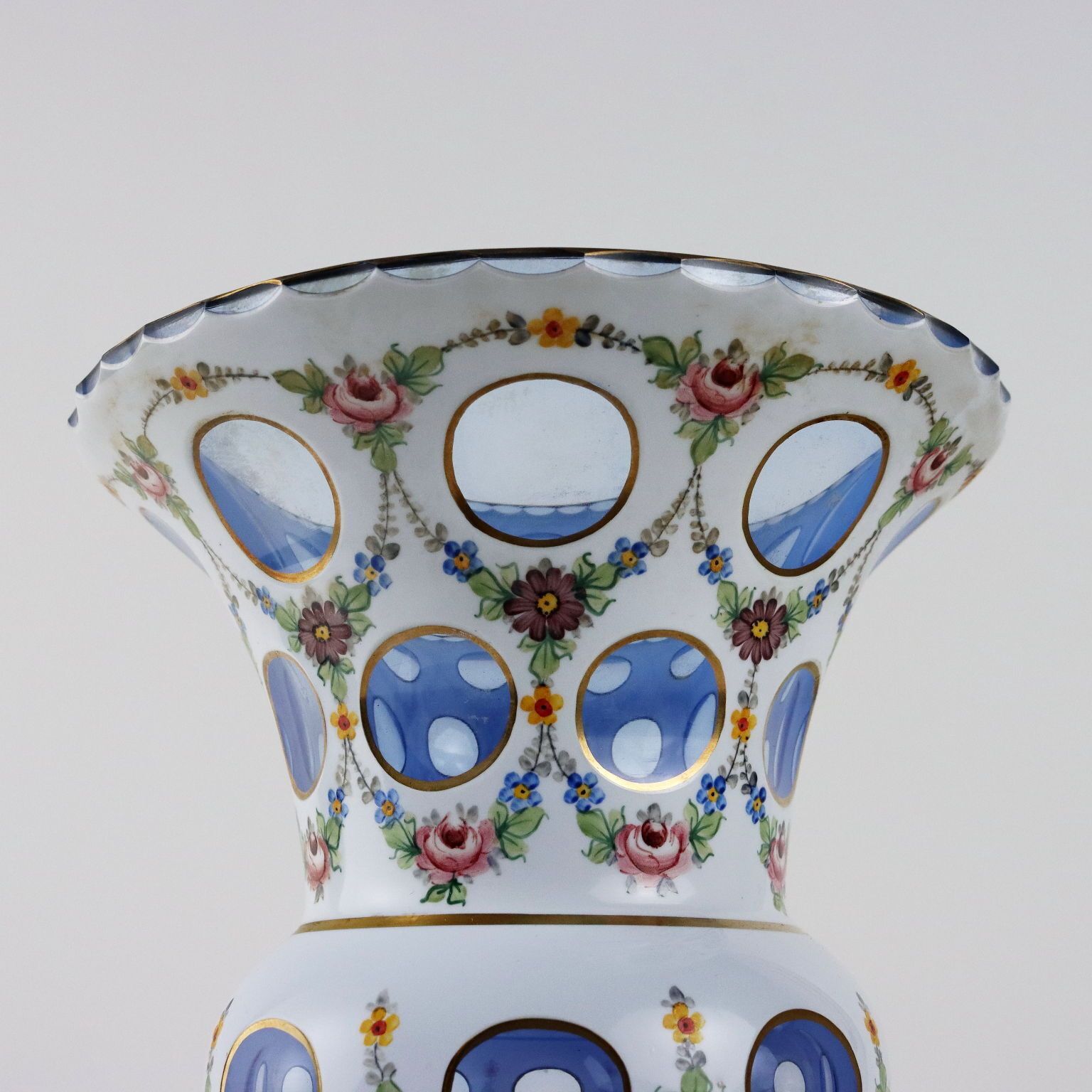 Antieke Boheemse kristallen vaas, 20e eeuw photo Woonaccessoires