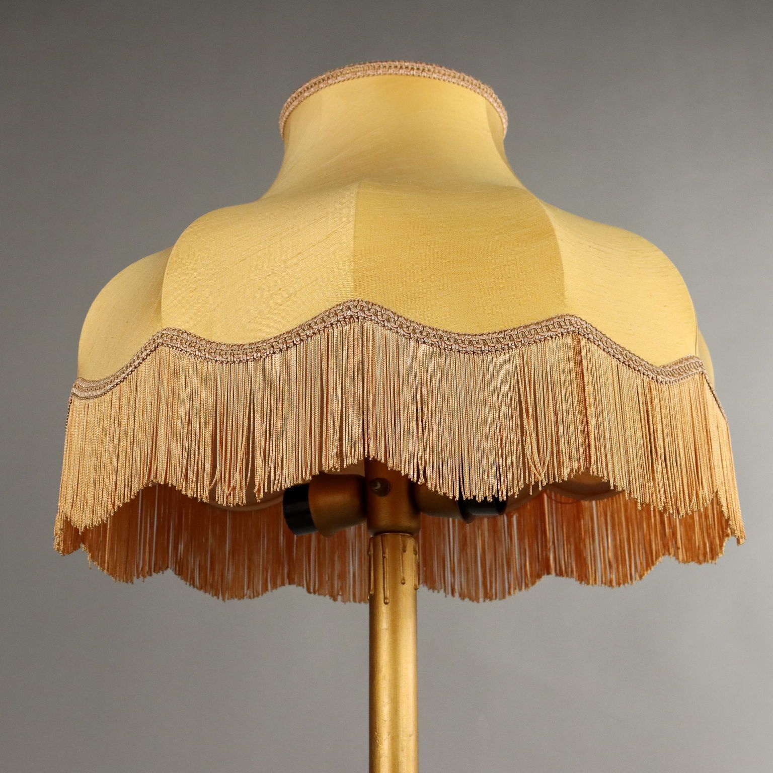Bougeoir éclectique d'époque en bois sculpté, Italie, XIXe siècle photo for sale