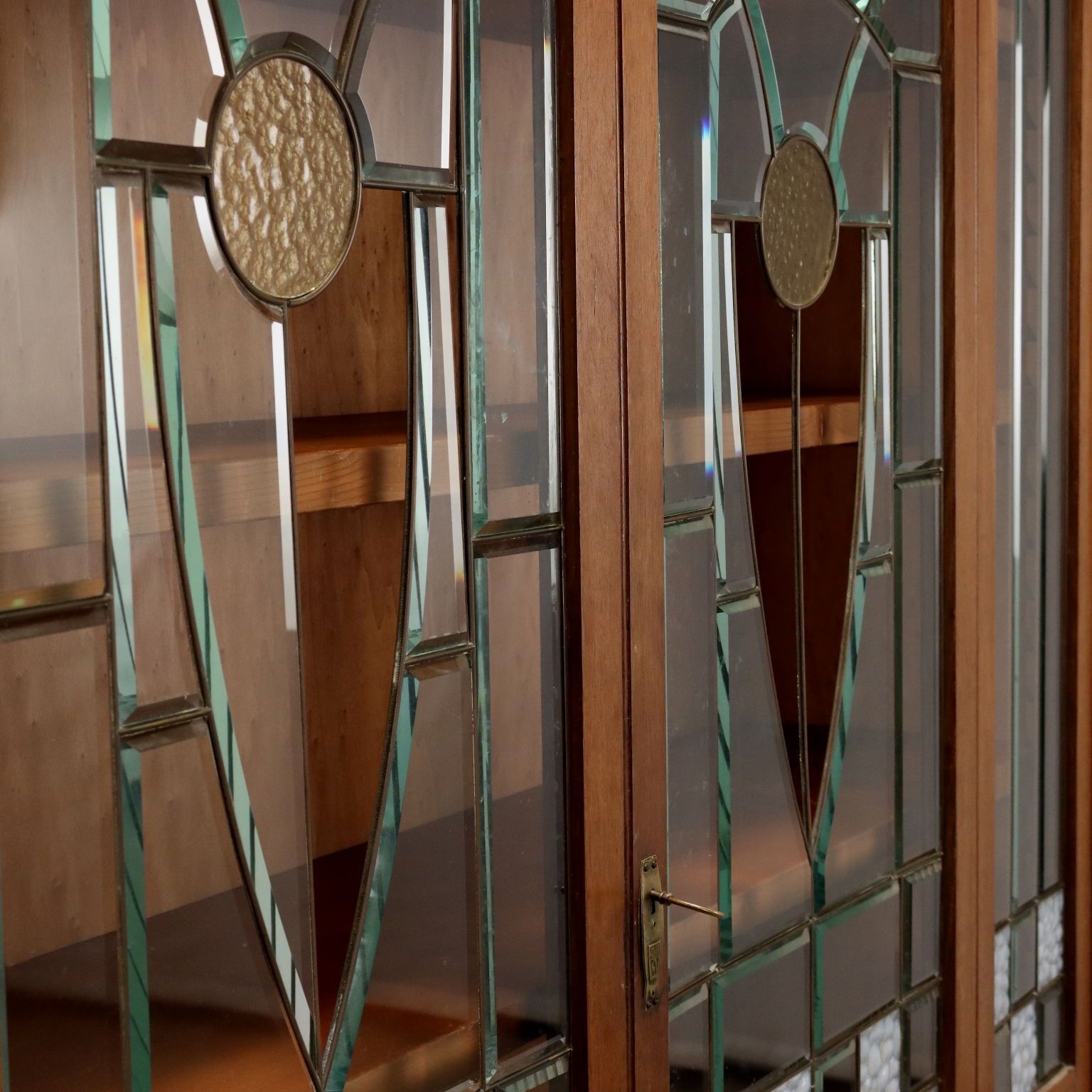 photo for sale Armoire Art Nouveau en chêne, Italie, début du XXe siècle