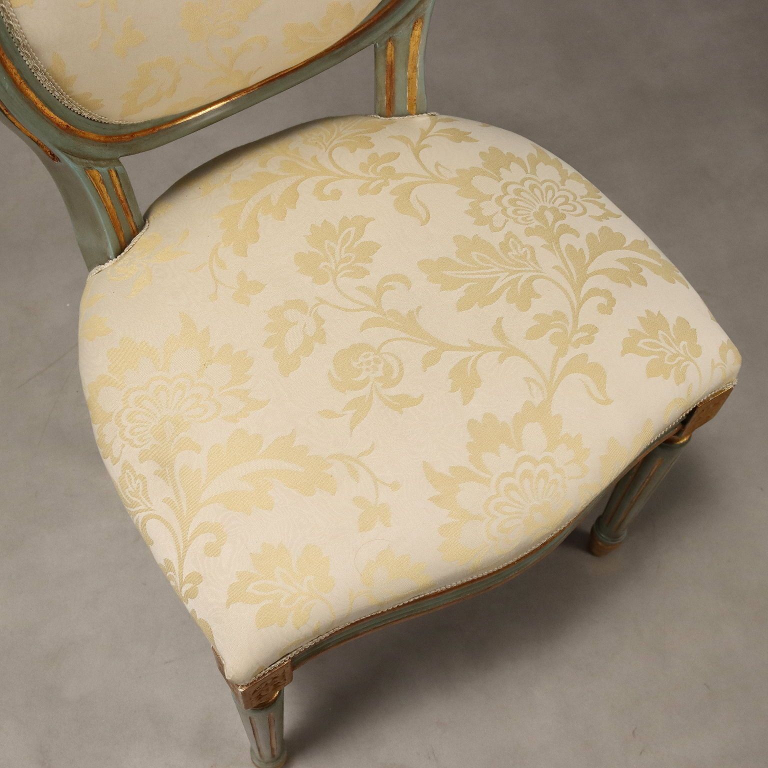 Chaises de style néoclassique en bois laqué, Italie, XXe siècle photo vintage