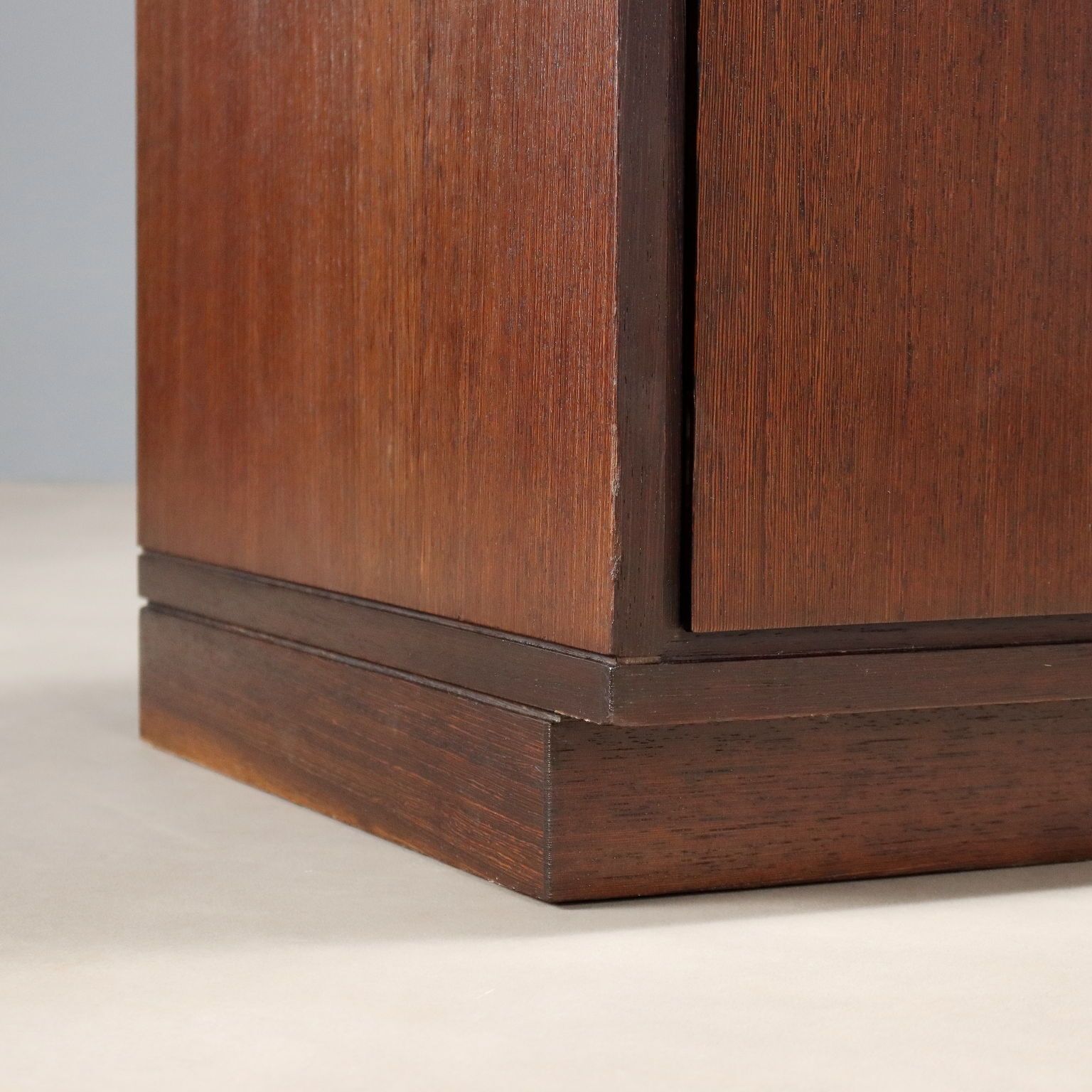 photo furniture Vintage Cupboard Brugnoli Design Ico Parisi Italy 1960s