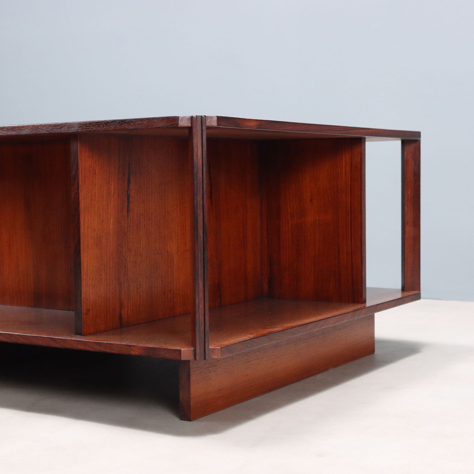 Arflex Square Coffee Table Vintage Design Marco Zanuso 1960s photo vinterior