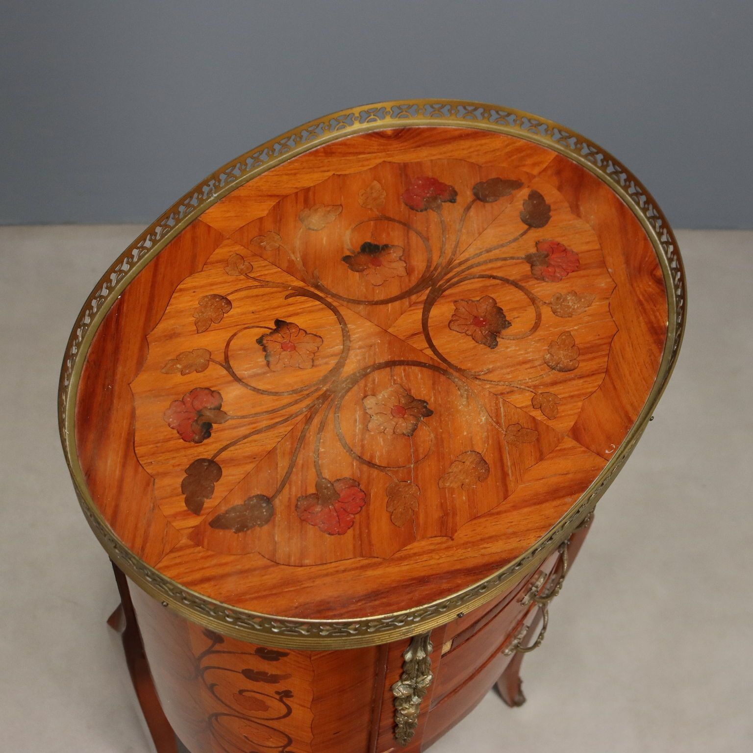 photo furniture Antique Bedside Tables Napoleon III Style Bois De Rose XX Century