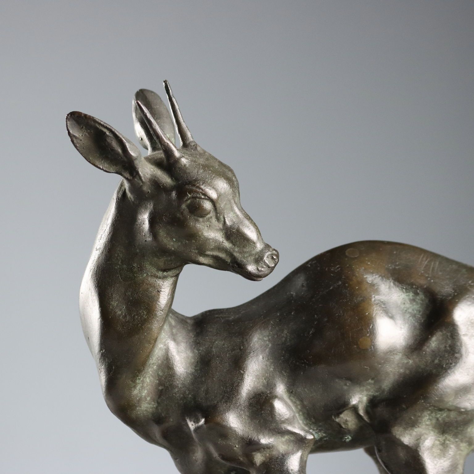 Sculpture moderne en bronze, cerf, signée Nando Conti, années 1940 photo for sale