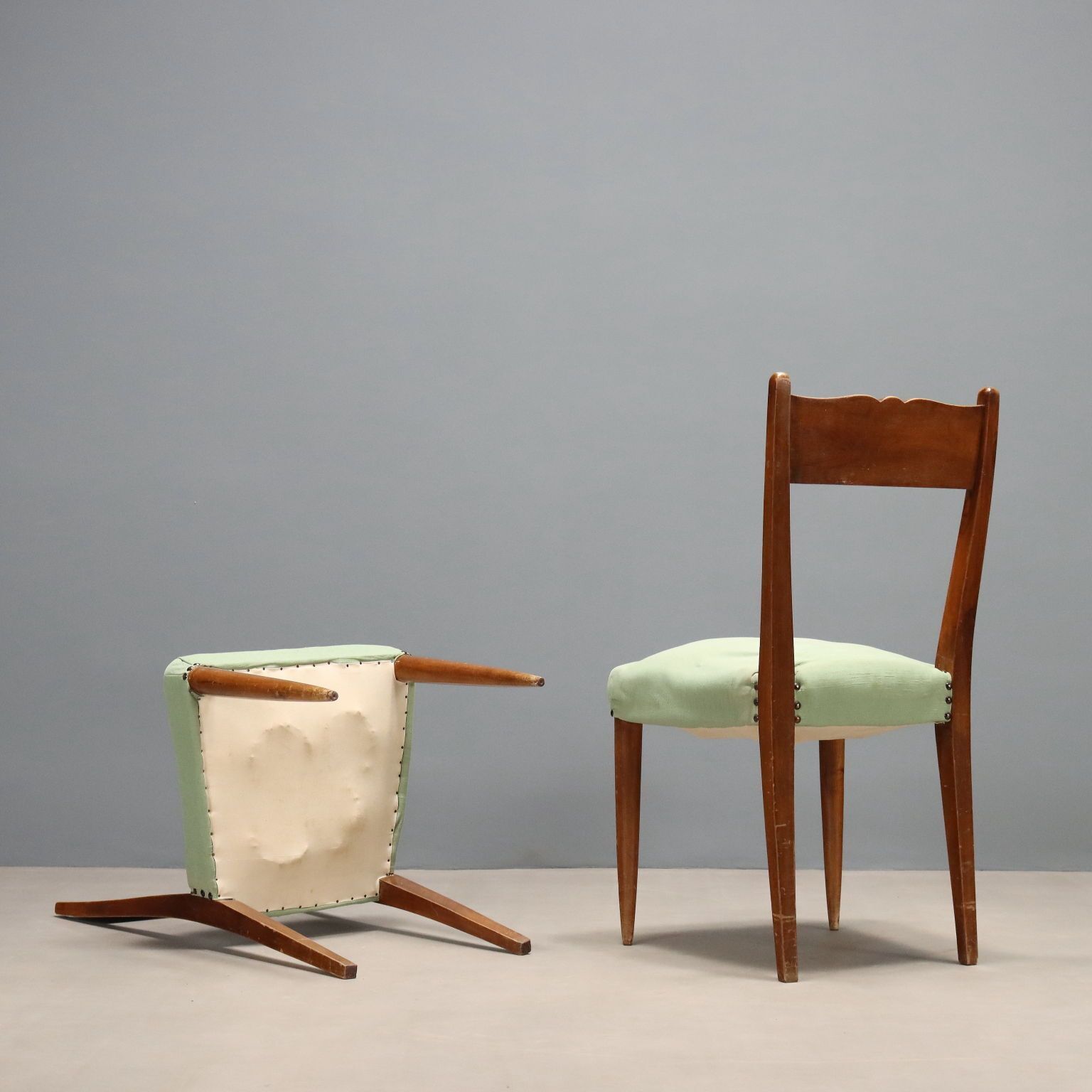 photo furniture Vintage Chairs Painted Beech Fabric Design Italy 1940s 50s
