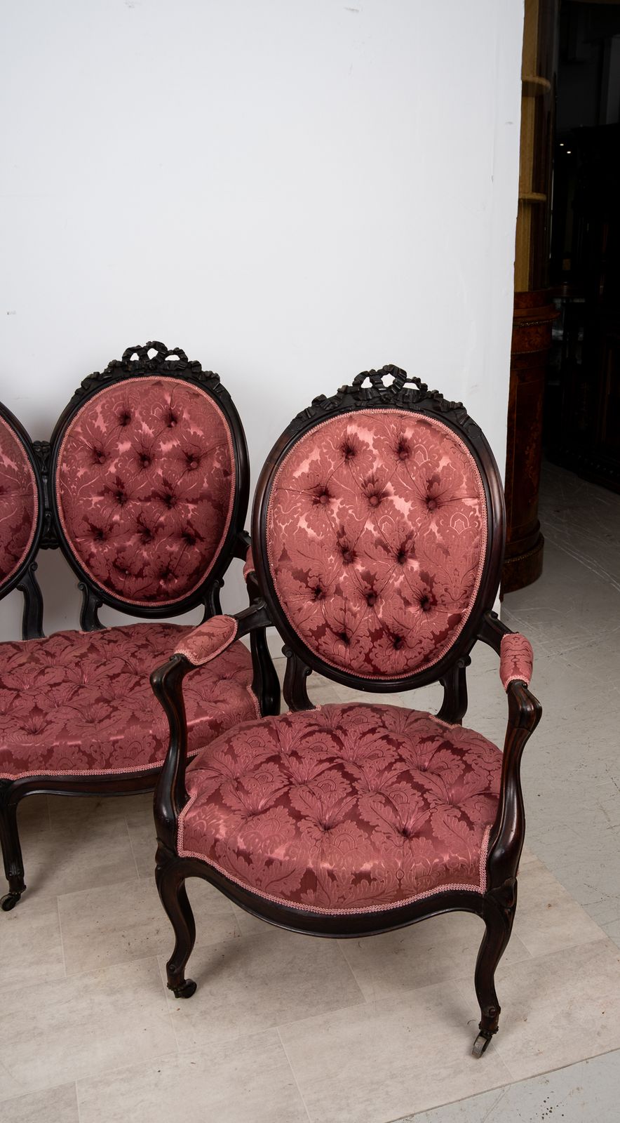 Victorian Mahogany Three Piece Salon Suite With Deep Buttoned Upholstery C.1880 photo 1450.0