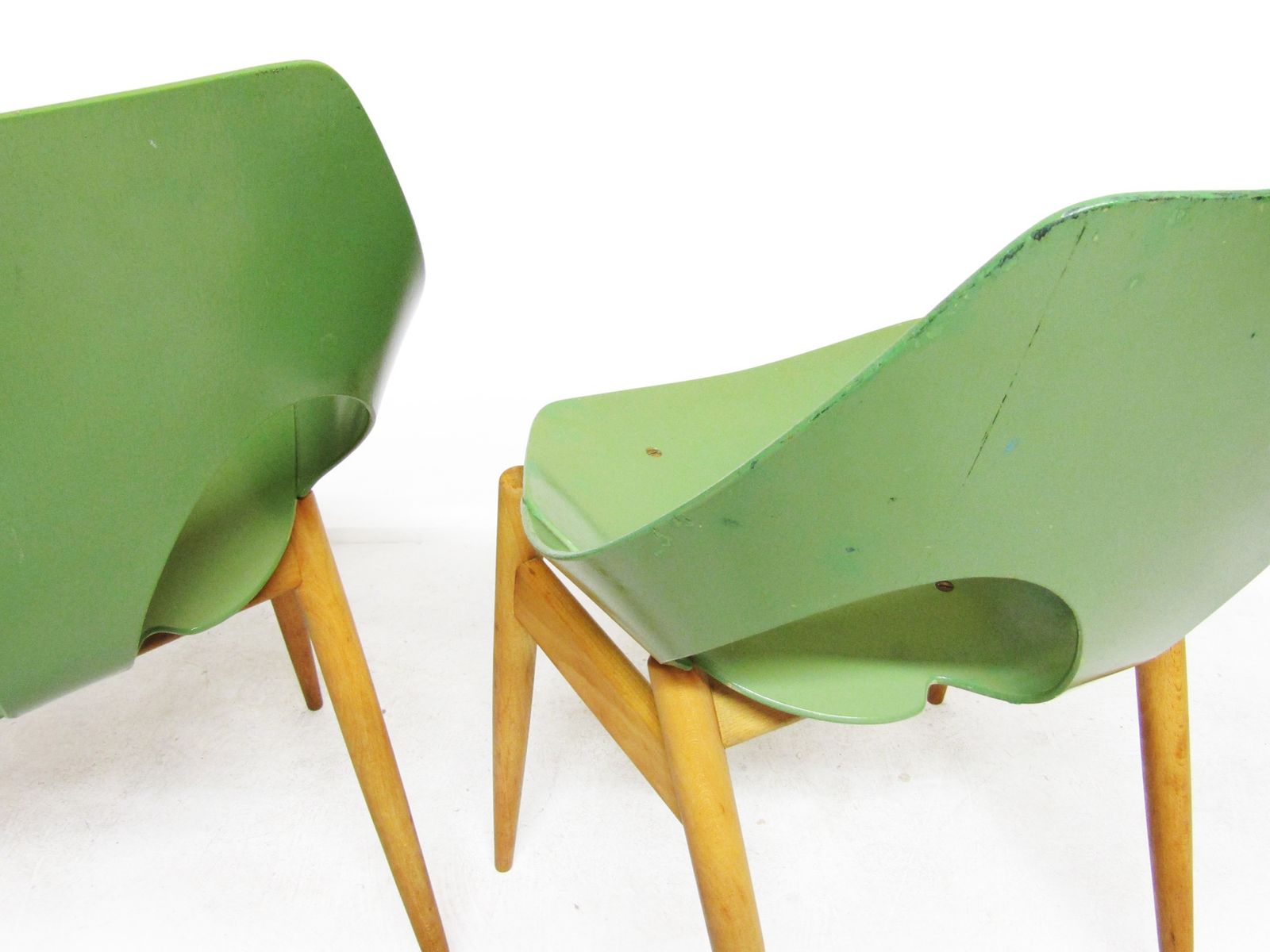 photo furniture Pair Of Two Green 1950s Bent Ply Jason Chairs By Carl Jacobs For Kandya