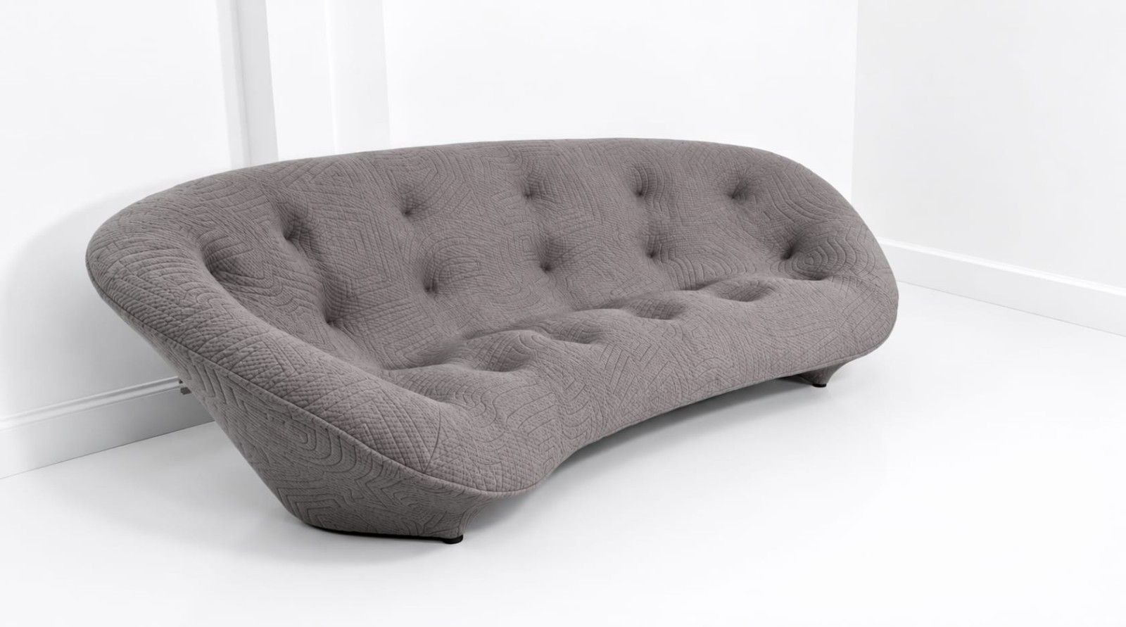 photo furniture A Stunning Pair Of Ligne Roset Ploum Sofas In Appa Ulster Grey In Excellent Cond