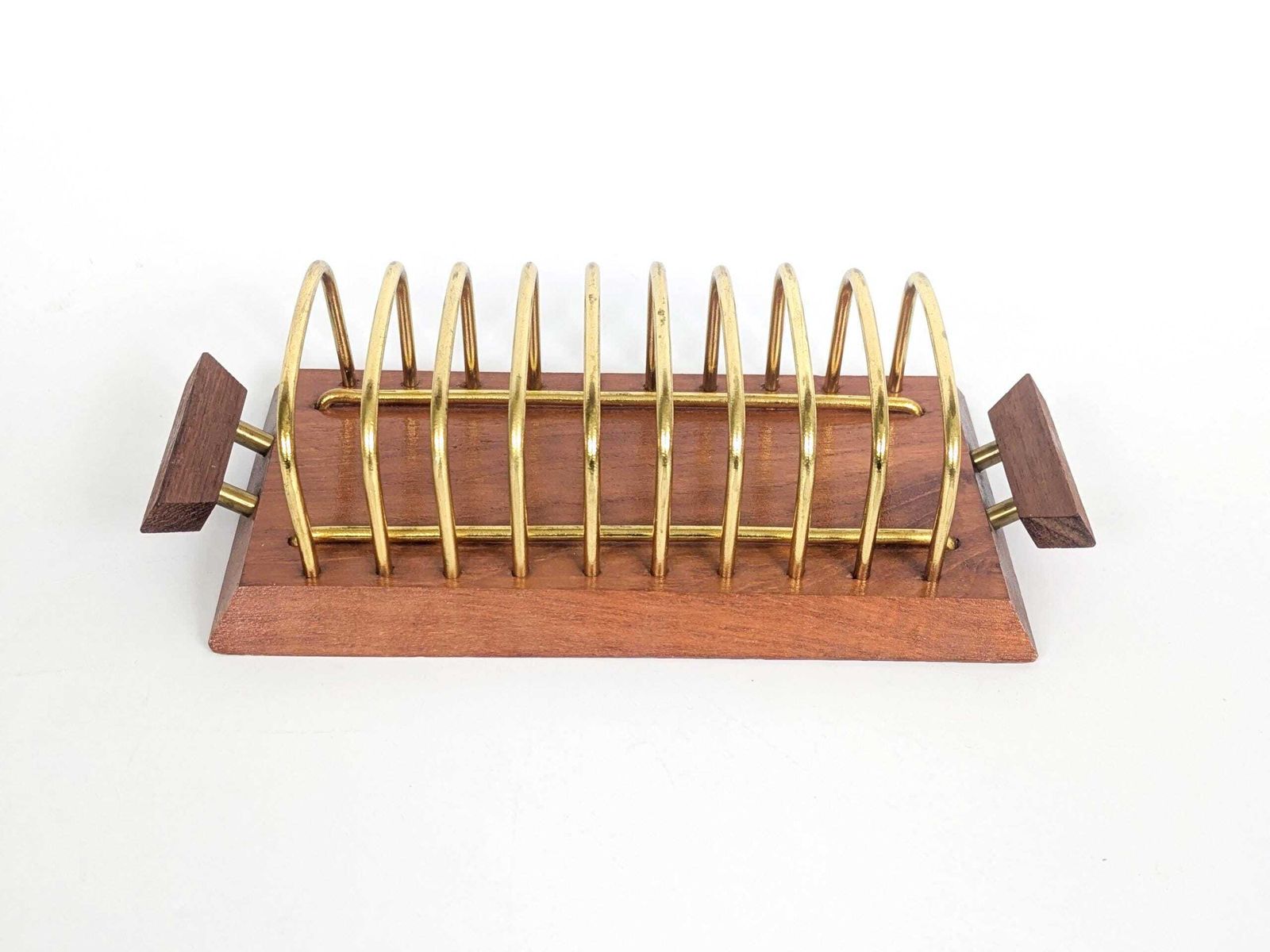 Teakhouten broodrekje met messing draad – 9 vakken, mid-century, jaren 1960, Deense stijl, brievenhouder, bureauorganizer