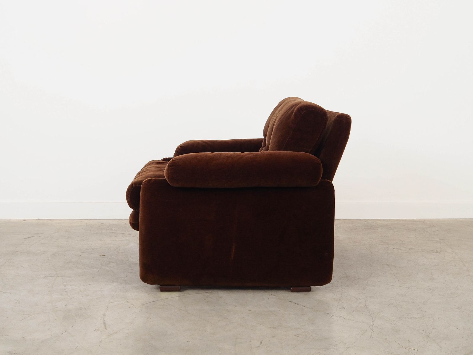 Bruine fauteuil Coronado, Italiaans design, jaren 1960, fabrikant: B&B Italia, ontwerper: Tobia Scarpa photo Meubels
