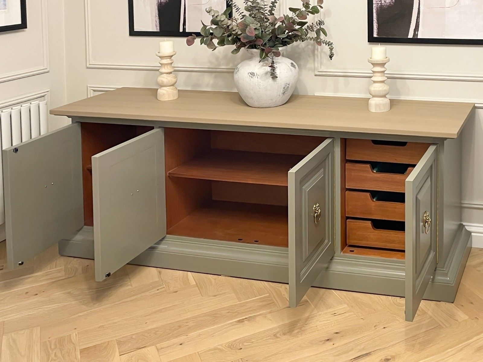 photo vinterior Large Antique Mid Century Solid Oak Sideboard Dresser Console Table Cabinet