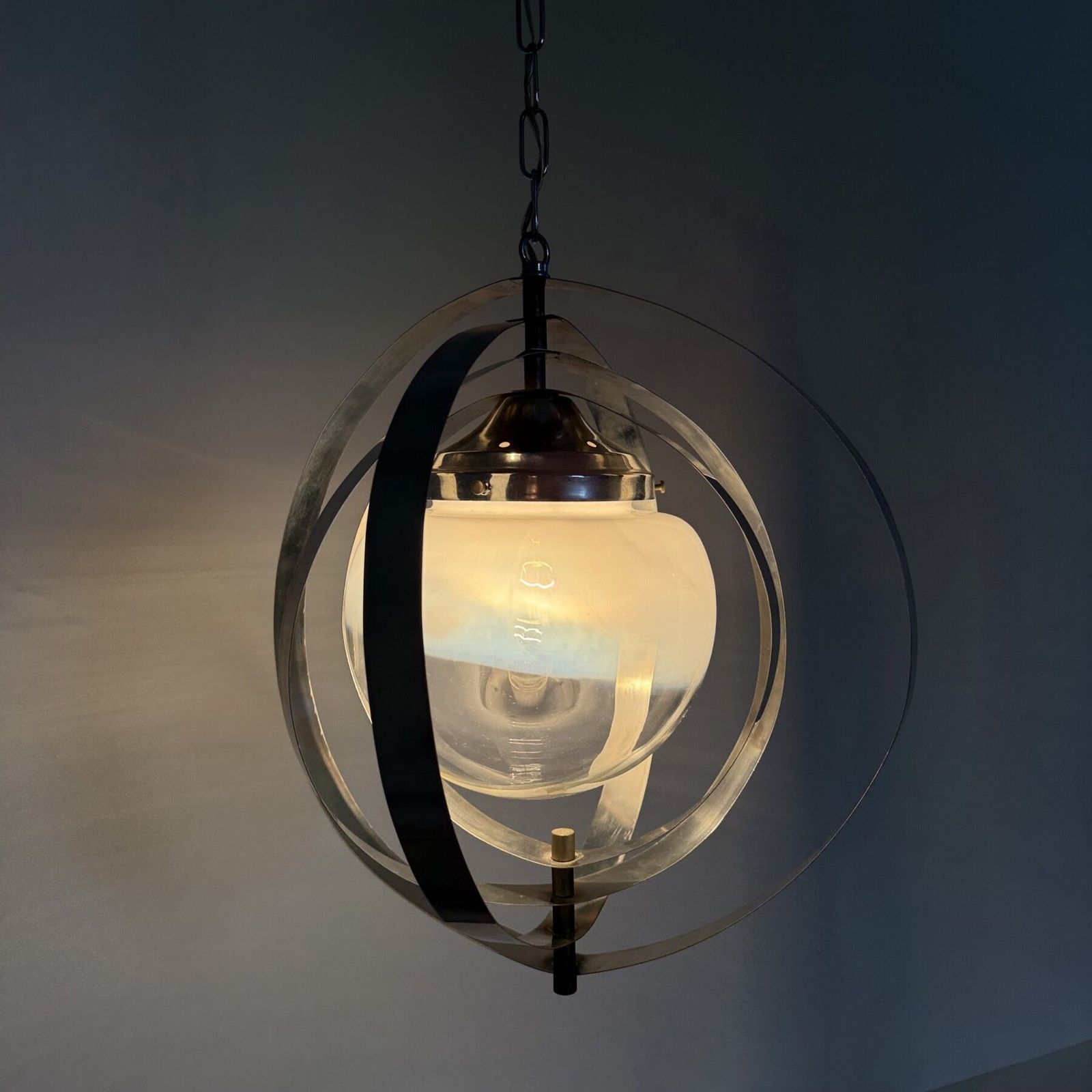 photo vintage Mid-Century glazen bol hanglamp, Space Age design, jaren 1970, Italië