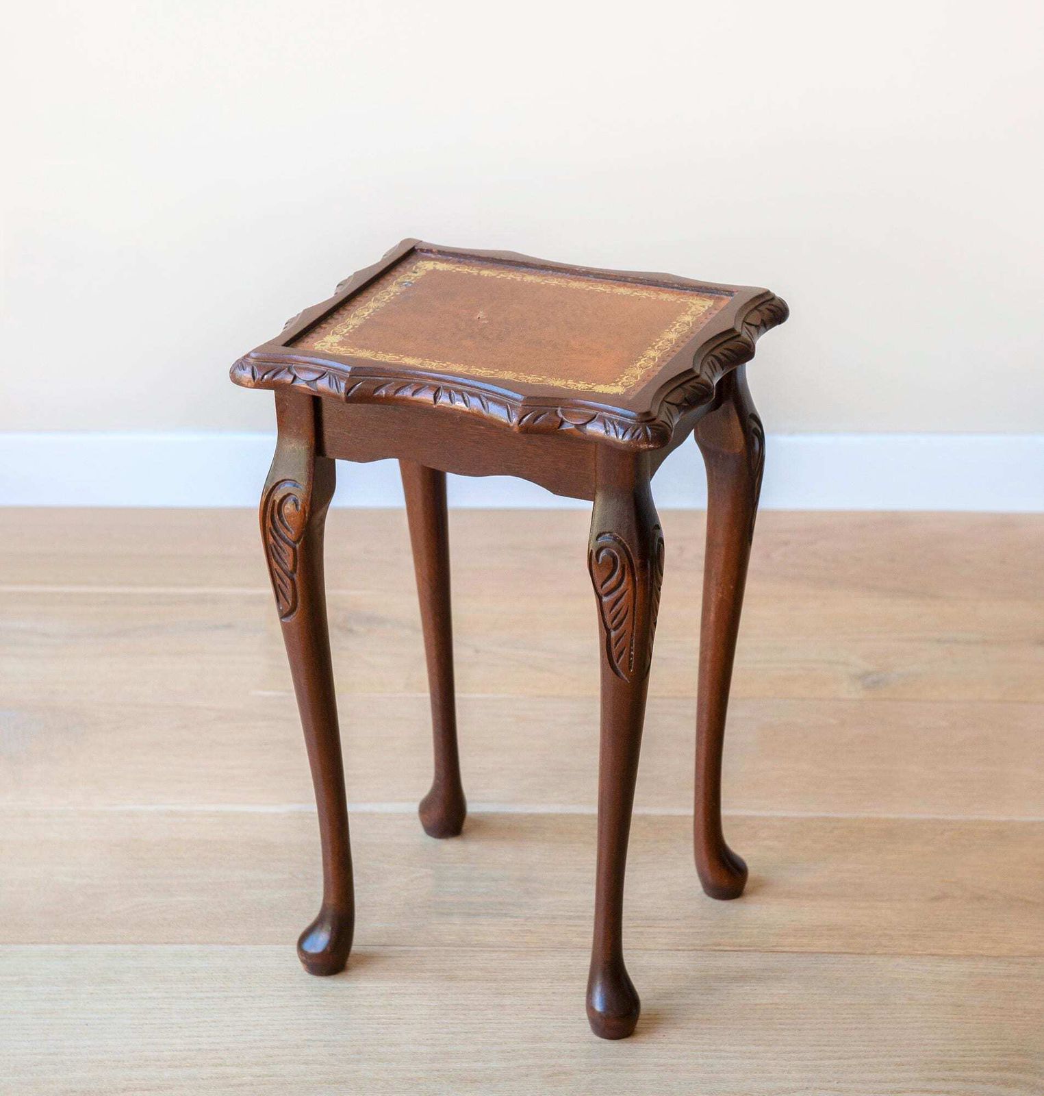 Antique Oak Side Table   Leather Top   Edwardian Lamp Stand   Carved Oak Accent Furniture photo 257.0