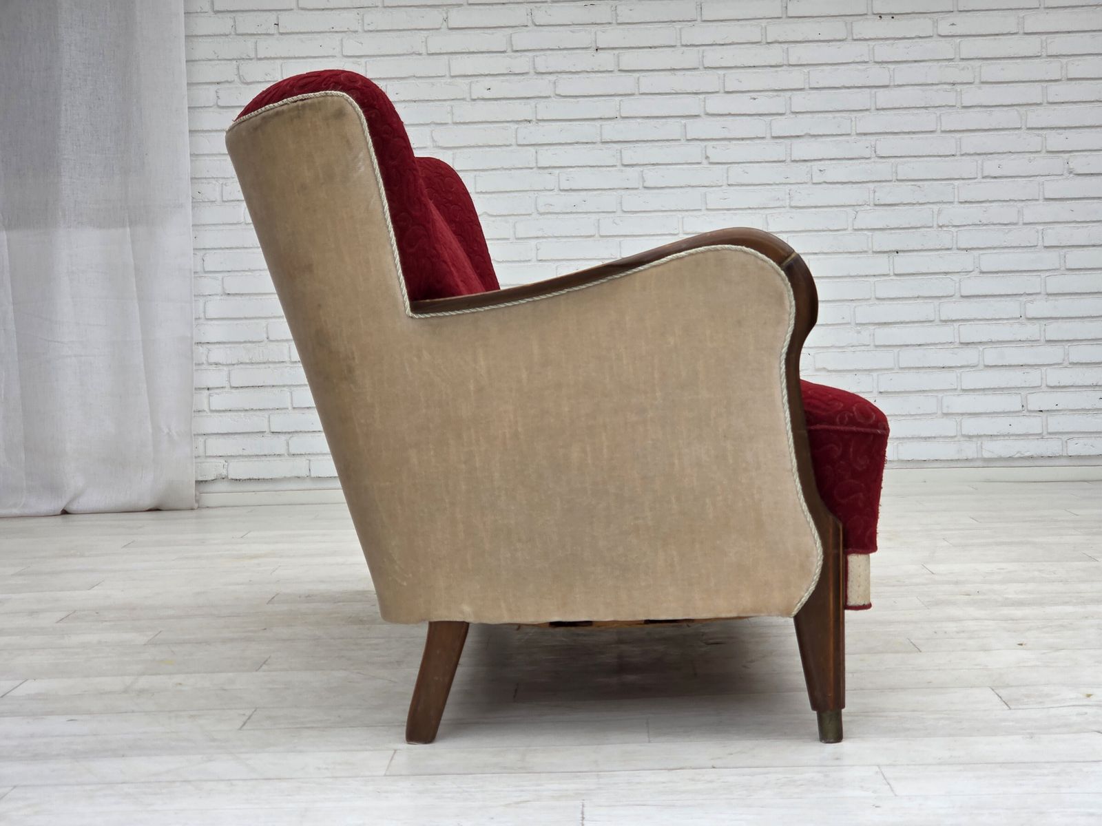 1950s, Danish 3 Seater Sofa, Original Red/Beige Furniture Wool. photo buy