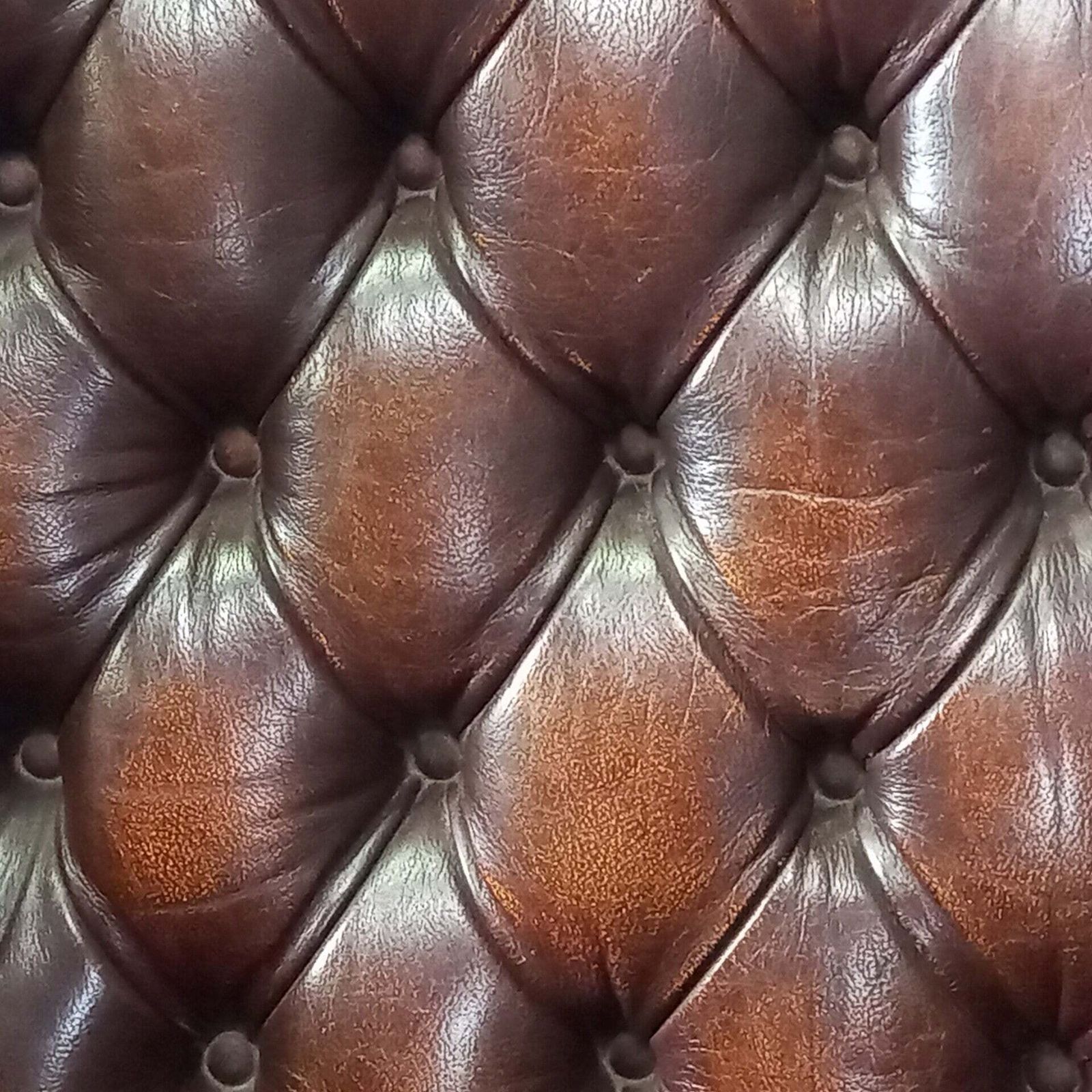 560.0 2x Chesterfield Wingback Armchair photo