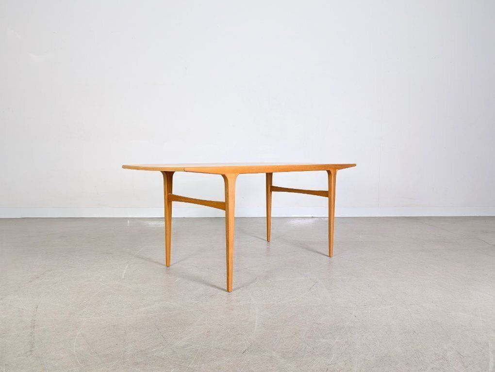Mid-Century Salontafel in de Stijl van een Vintage Johannes Andersen Salontafel photo Meubels