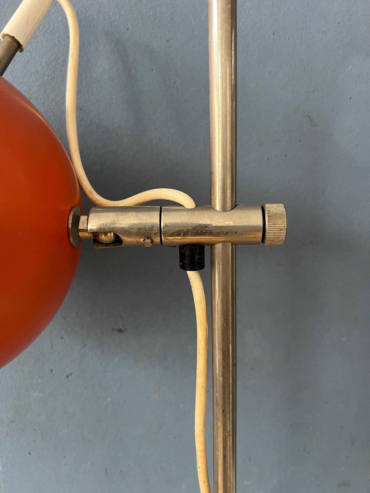 photo buy Mid Century Oranje Eyeball Vloerlamp
