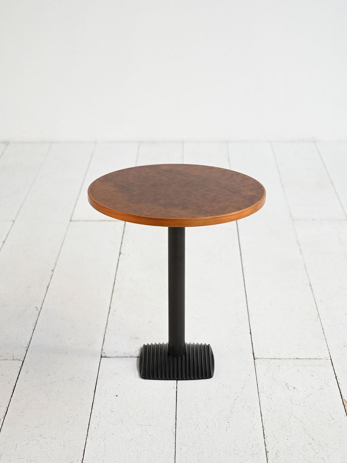 "Artona" tafel van Scarpa voor Maxalto, ca. jaren 1970 photo furniture