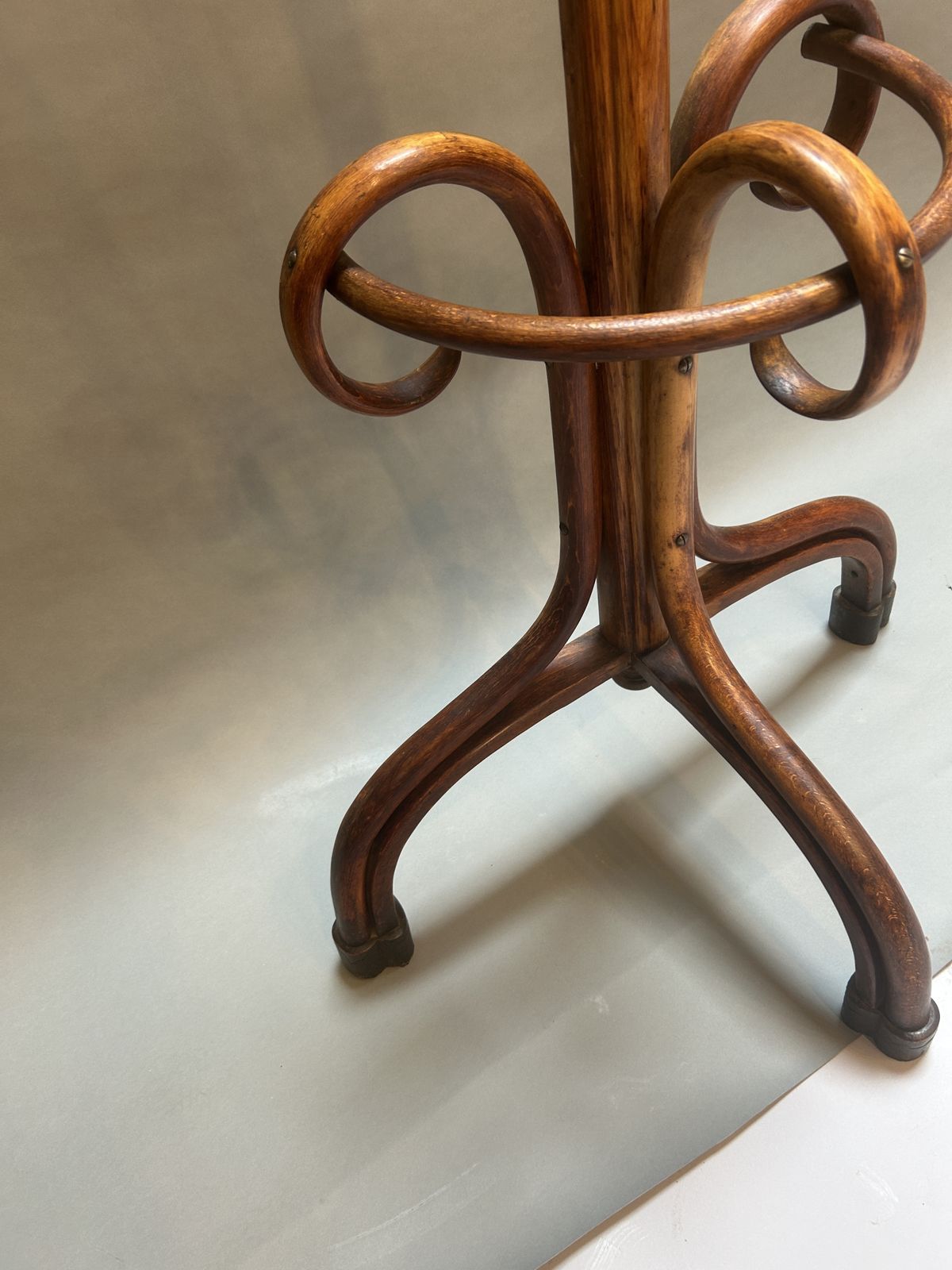 Hatstand , Bentwood Demi Lune photo 680.0