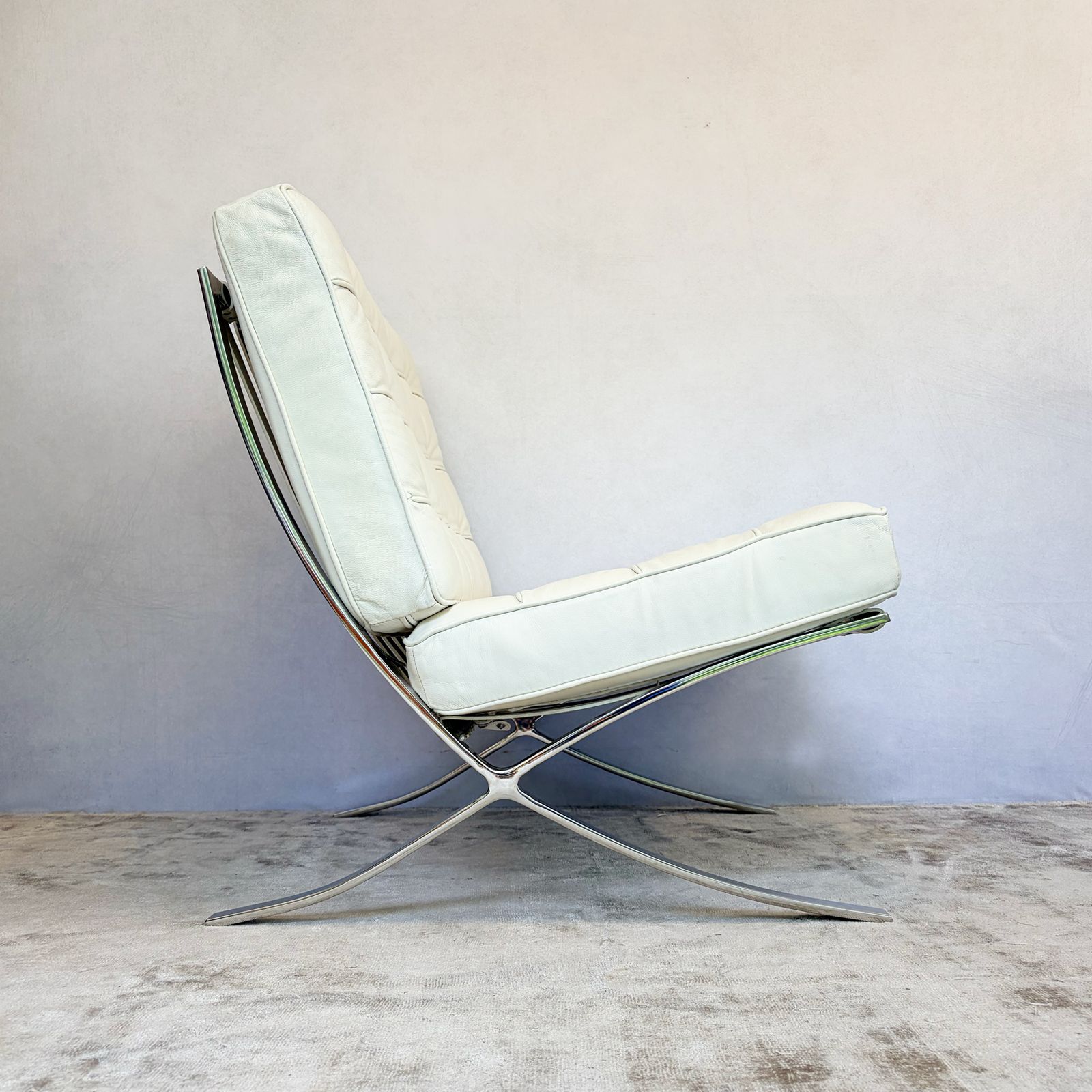photo furniture Barcelona Chair & Stool, White Leather