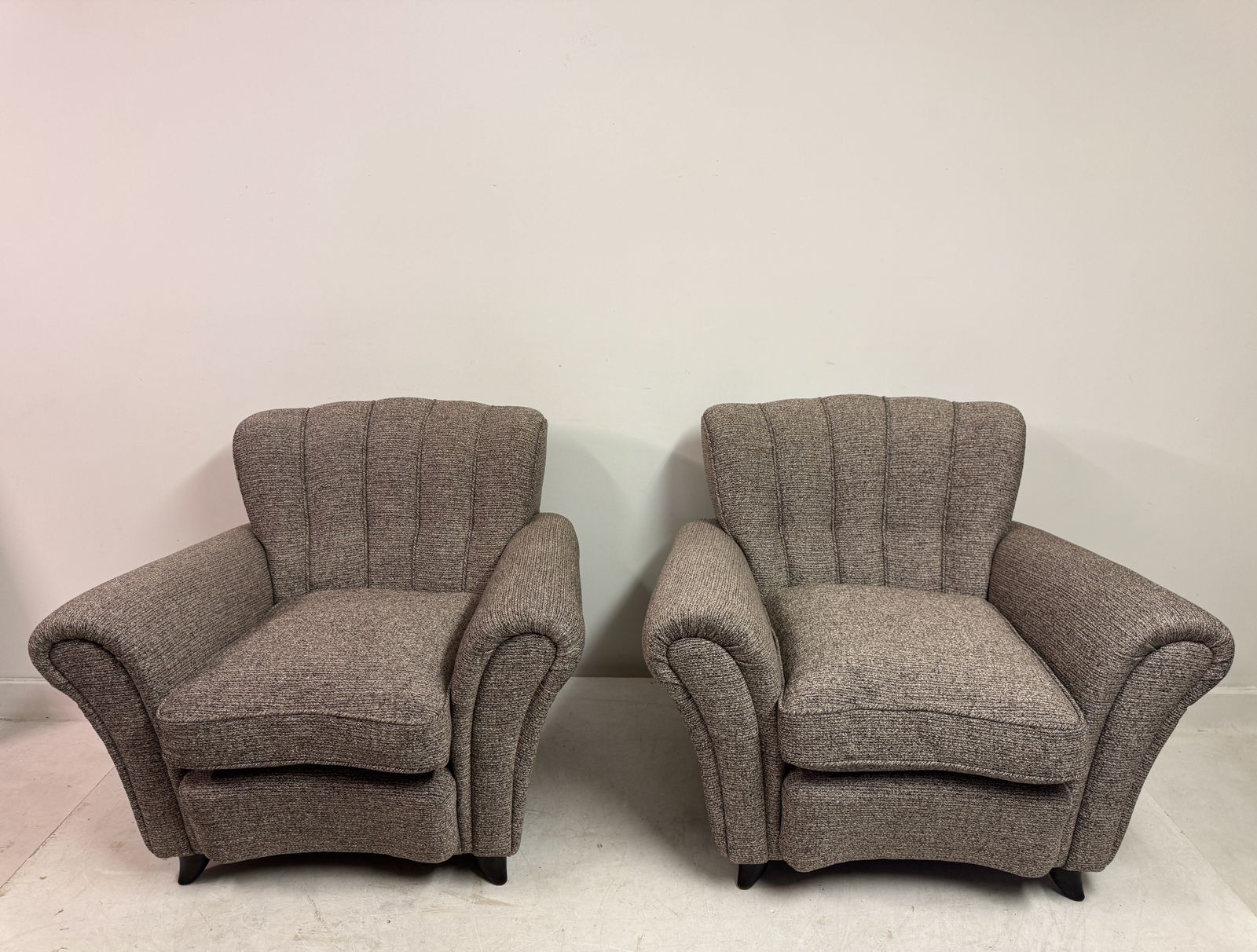 Pair Of Large 1940s Italain Armchairs Attributed To Guglielmo Ulrich photo furniture