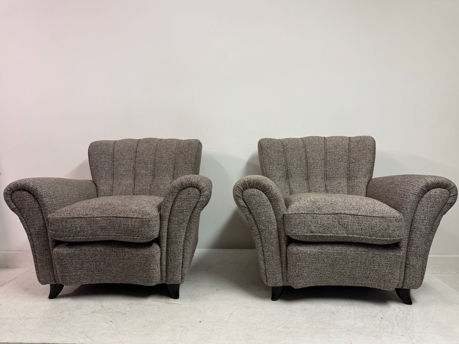 Pair Of Large 1940s Italain Armchairs Attributed To Guglielmo Ulrich photo Furniture