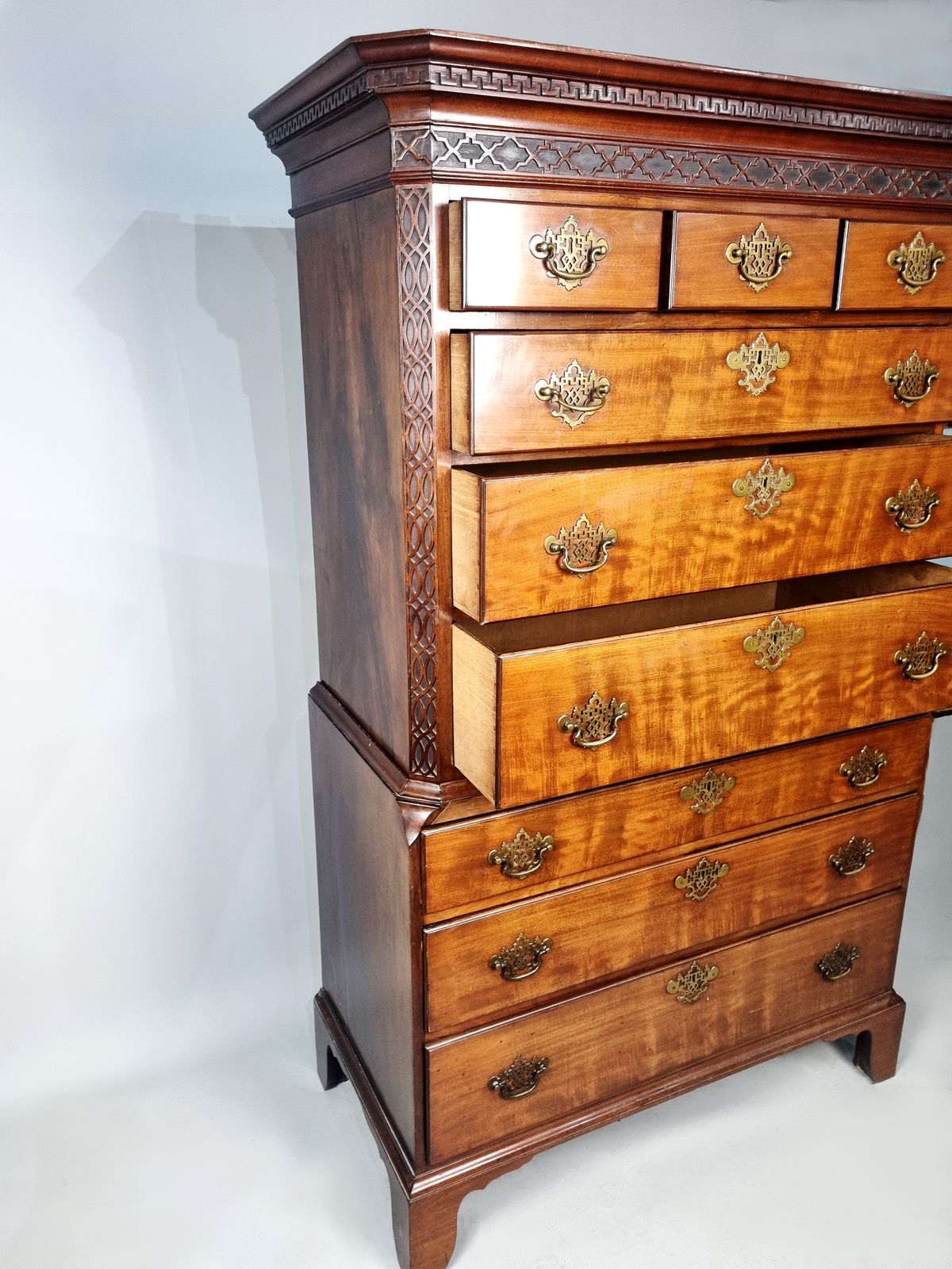Beautiful Dated “Chippendale” George III Chest On Chest C.1760 photo vinterior