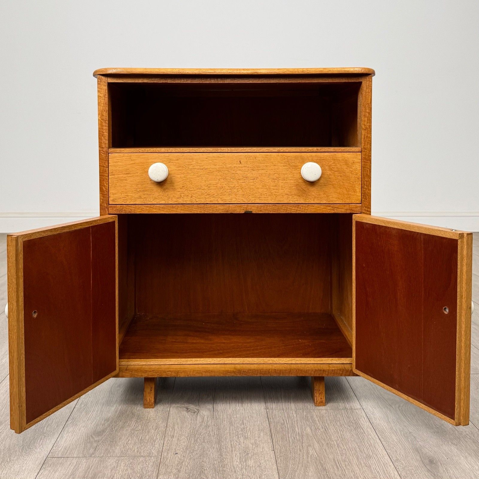 Vintage 20th Century Small Good Quality Cupboard In Oak ( Af 5872 ) photo furniture