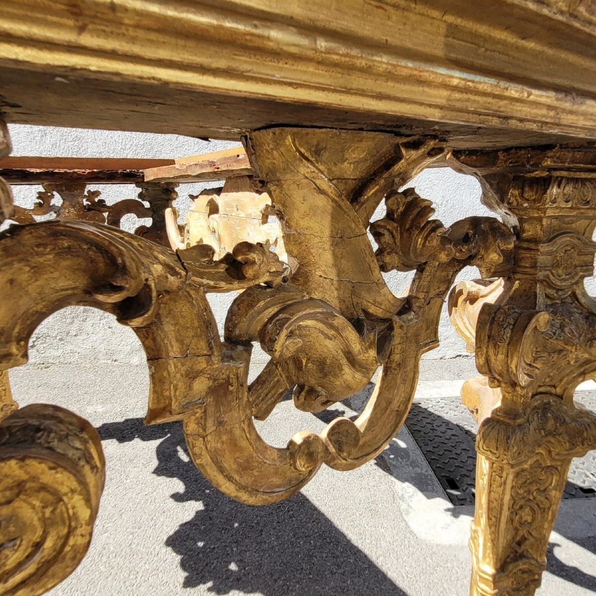 Grande table centrale, L. 158 cm, Piémont, époque Louis XIV photo buy