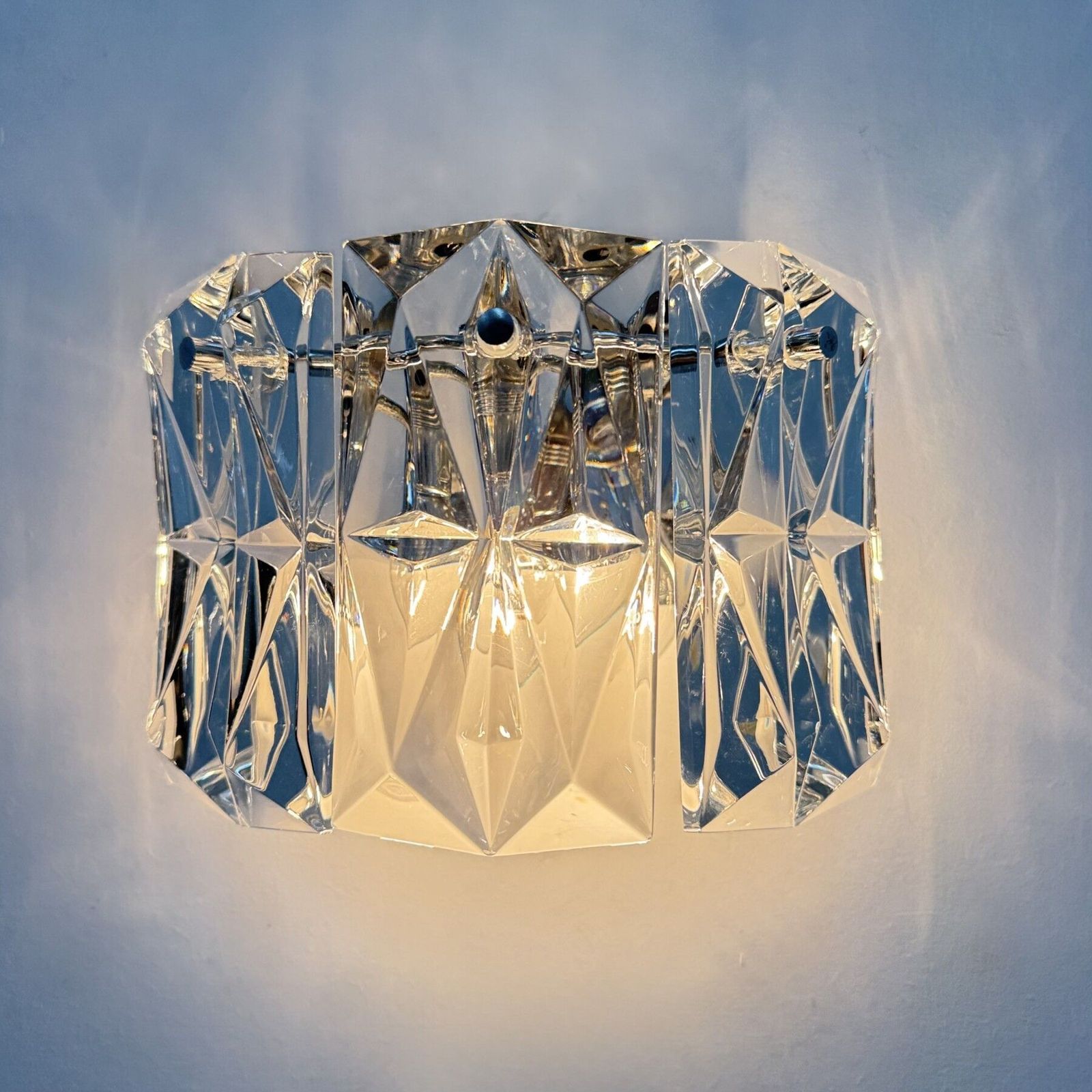 Kristallen wandlamp van Kinkeldey, Duitsland, jaren 1970 photo furniture