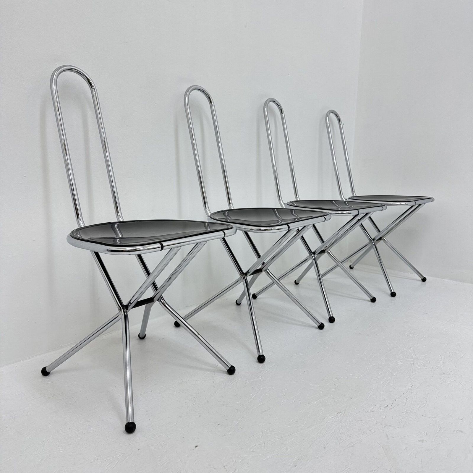 photo furniture Lot de 4 chaises pliantes post-modernes par Niels Gammelgaard pour Ikea, années 1980