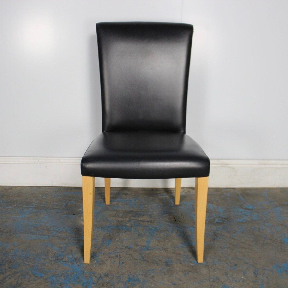 Poltrona Frau Vittoria Dining Chair In Black Pelle Frau Leather photo furniture
