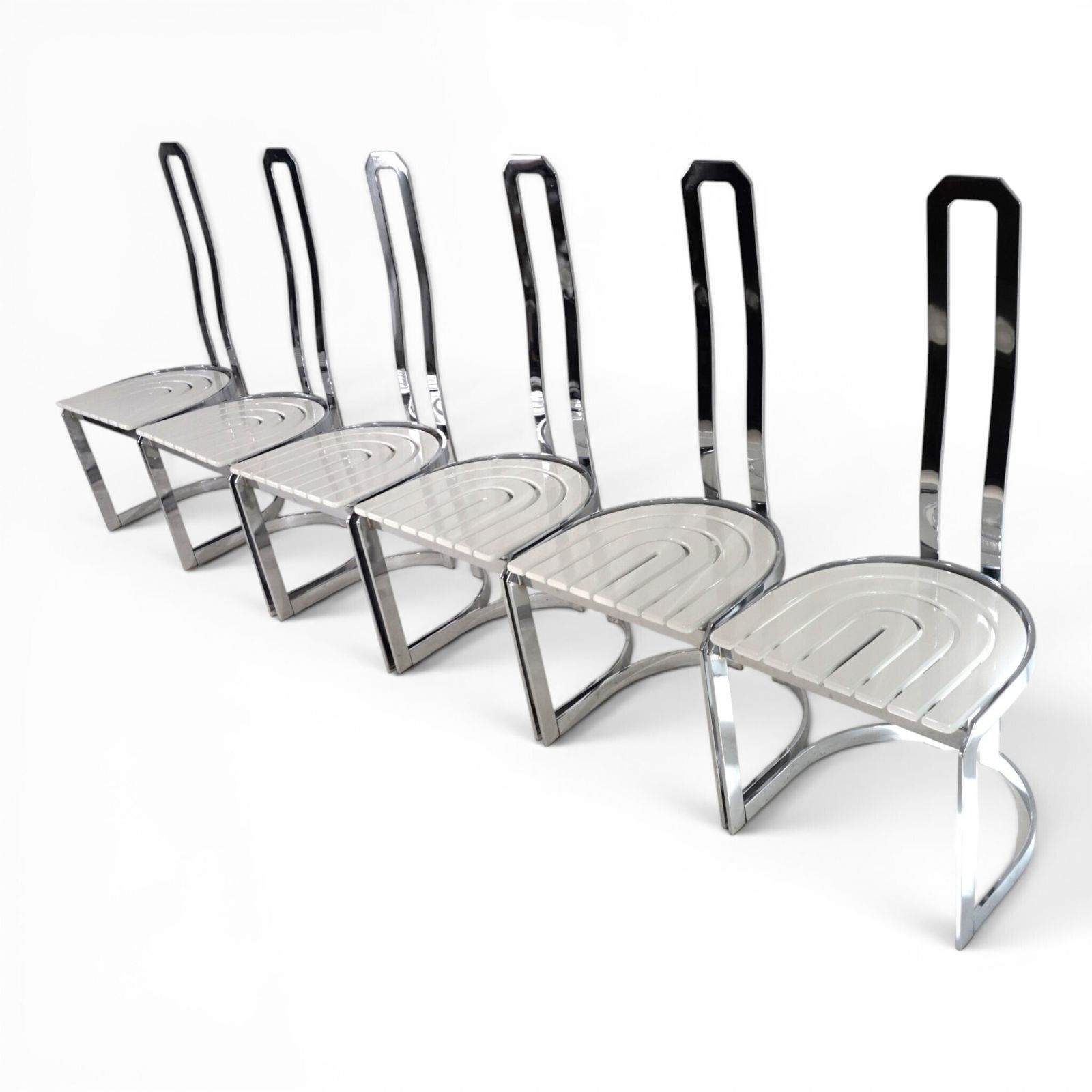 photo vinterior Set van 6 postmoderne Allmilmö eetkamerstoelen, 1980