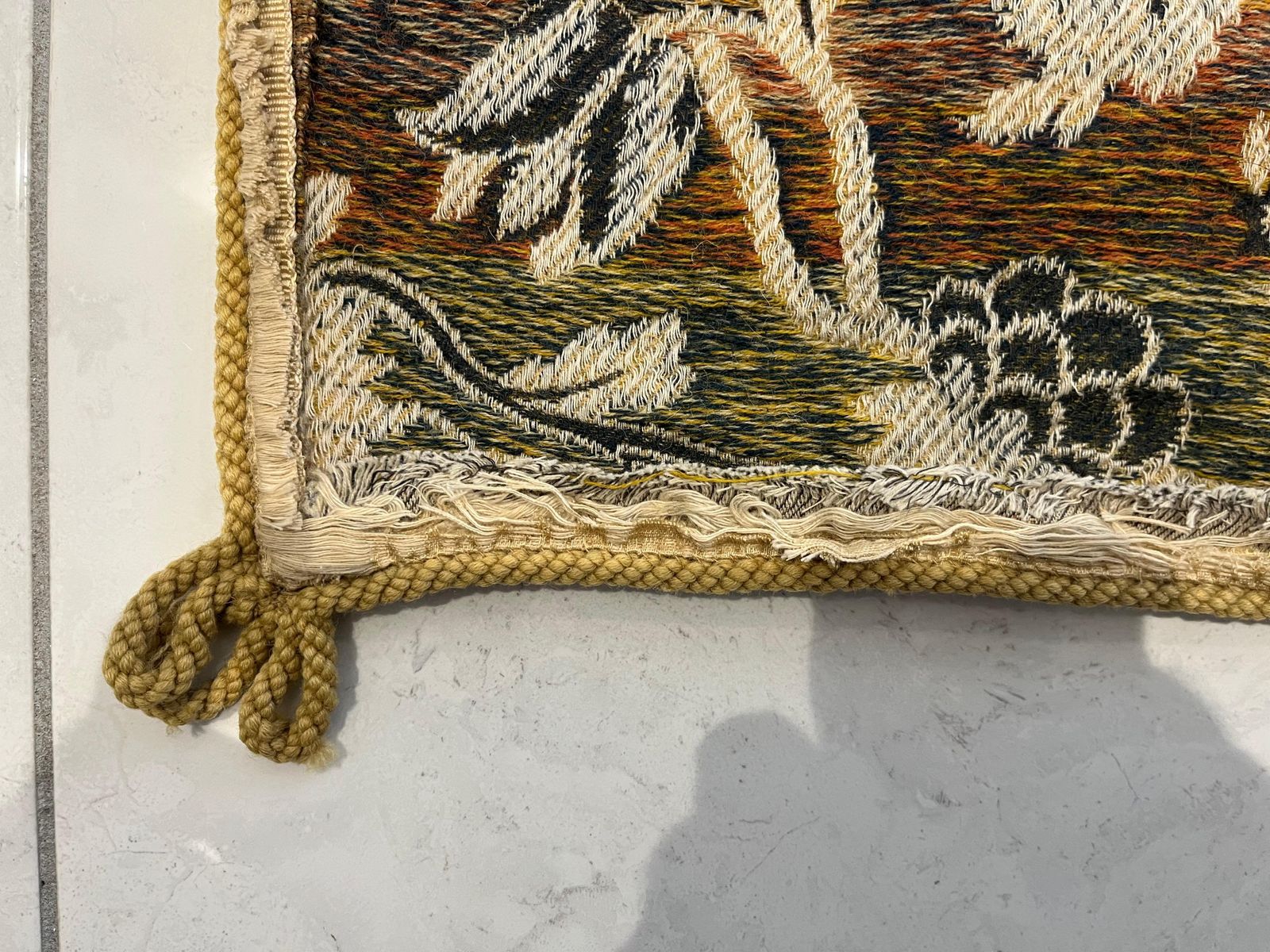 Hand Embroidered Floral Throw, Wool On Cotton, Early 20th Century, 50x35.5" photo vinterior