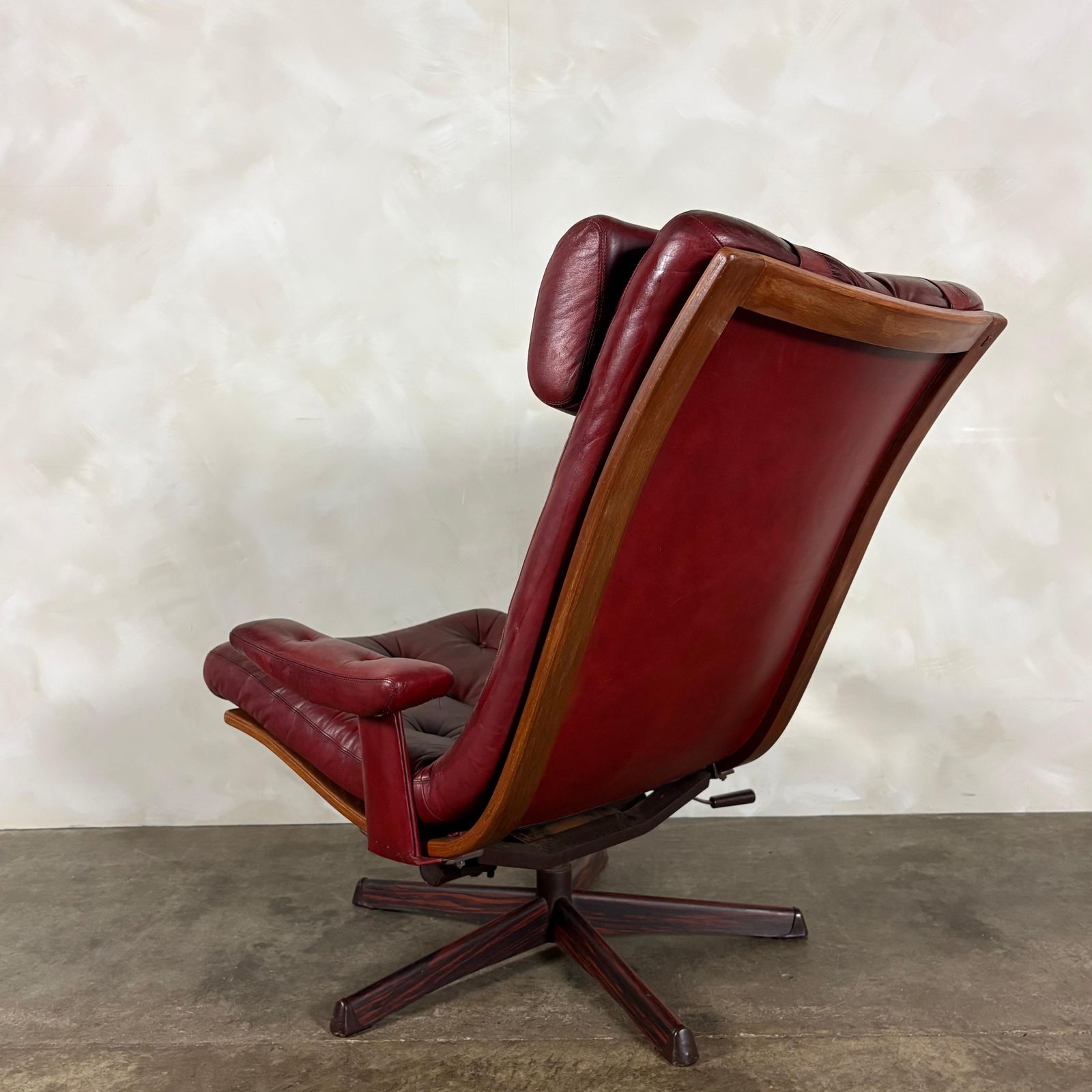 Göte Möbler Red Leather Swivel Armchair Swedish 1970s Mid Century Retro Mcm photo furniture
