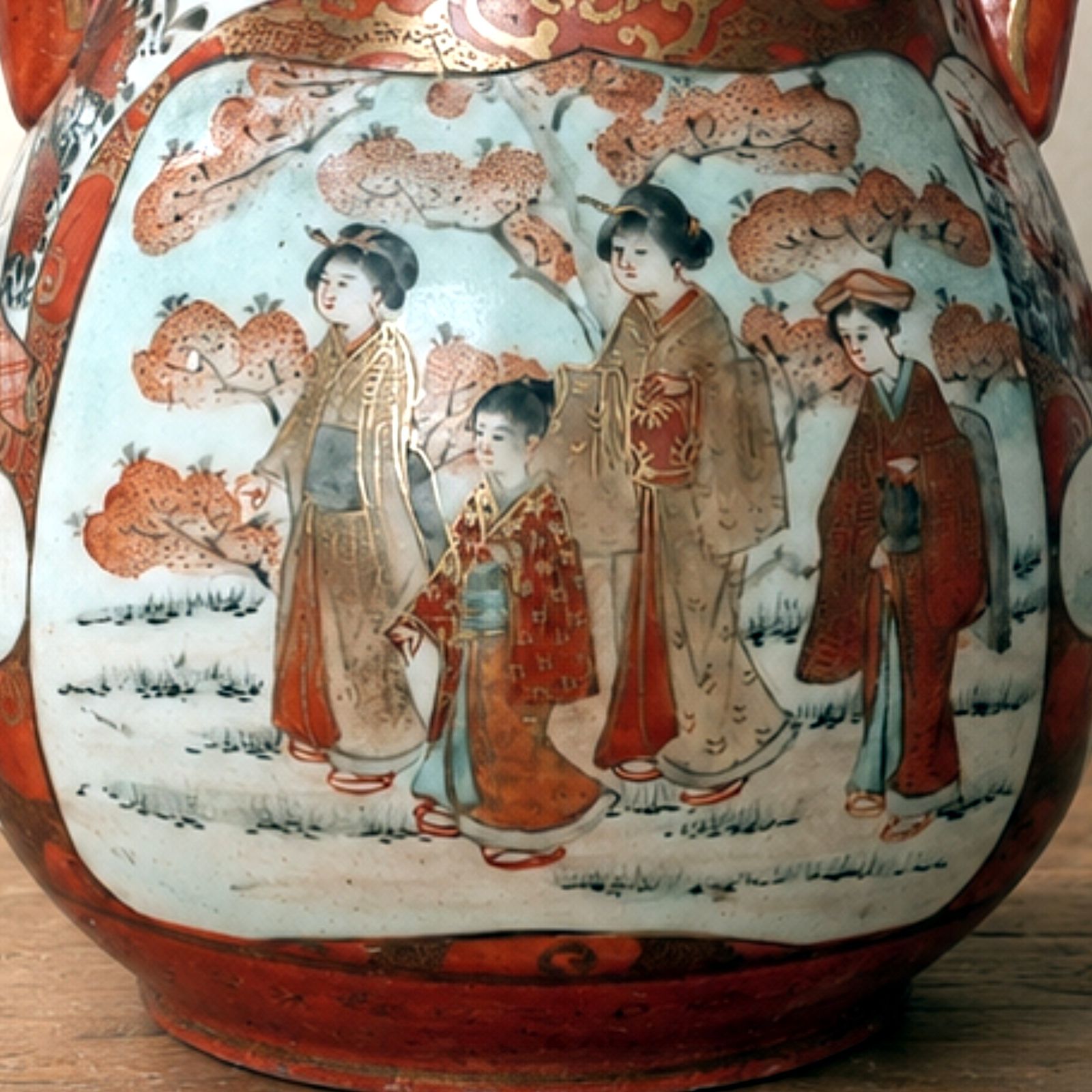 Vintage Japanse Kutani Zo porseleinen pot met deksel photo vinterior