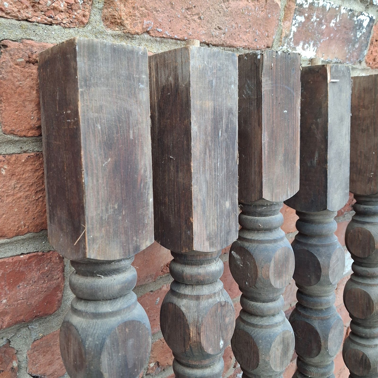 7 X Solid Antique Wood Balustrades photo 100.0